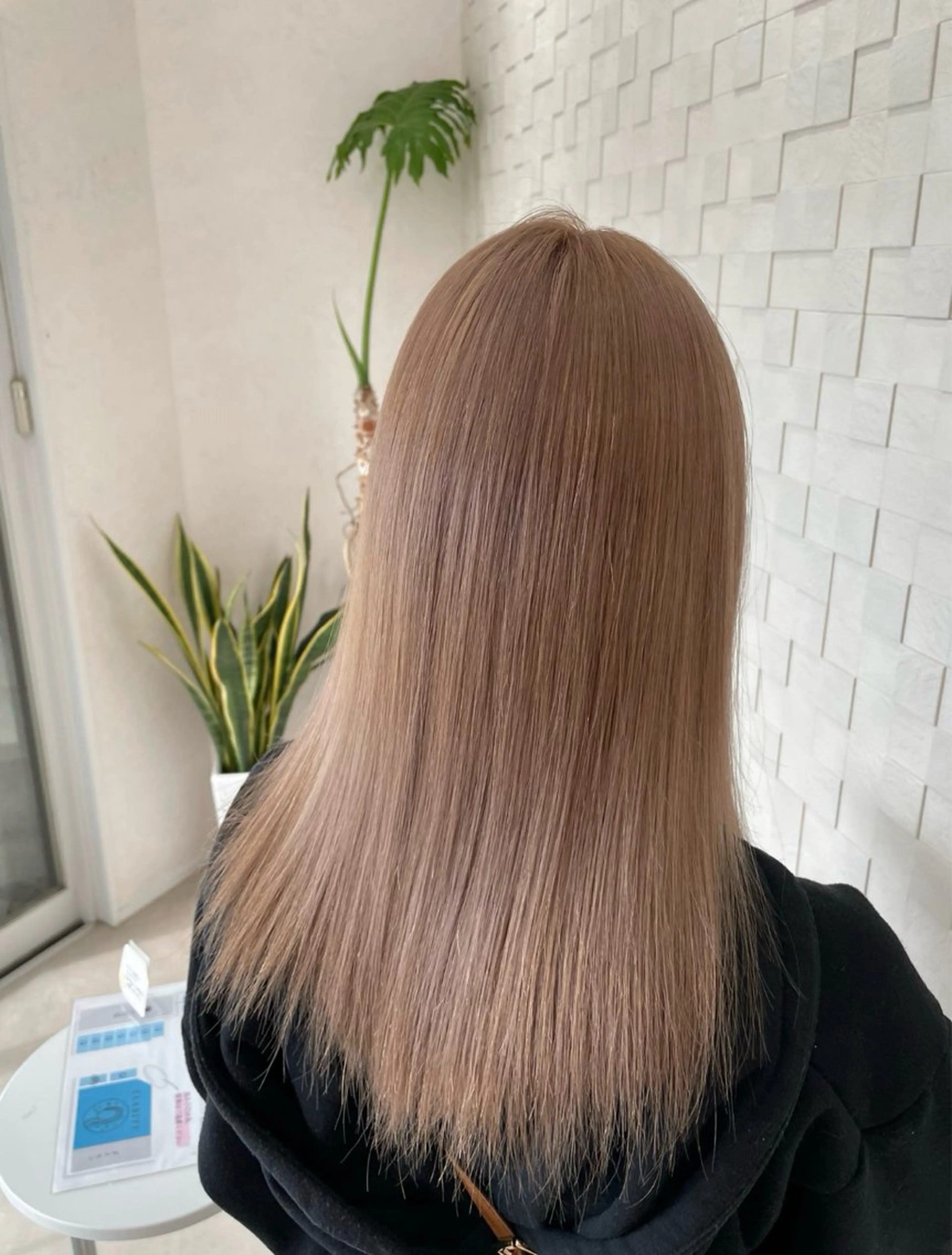 ミディアム 髪質改善 トリートメント ヘアカラー トリートメント Seen.所属・美髪矯正、髪質改善特 化美容師 吉野智行のヘアスタイル