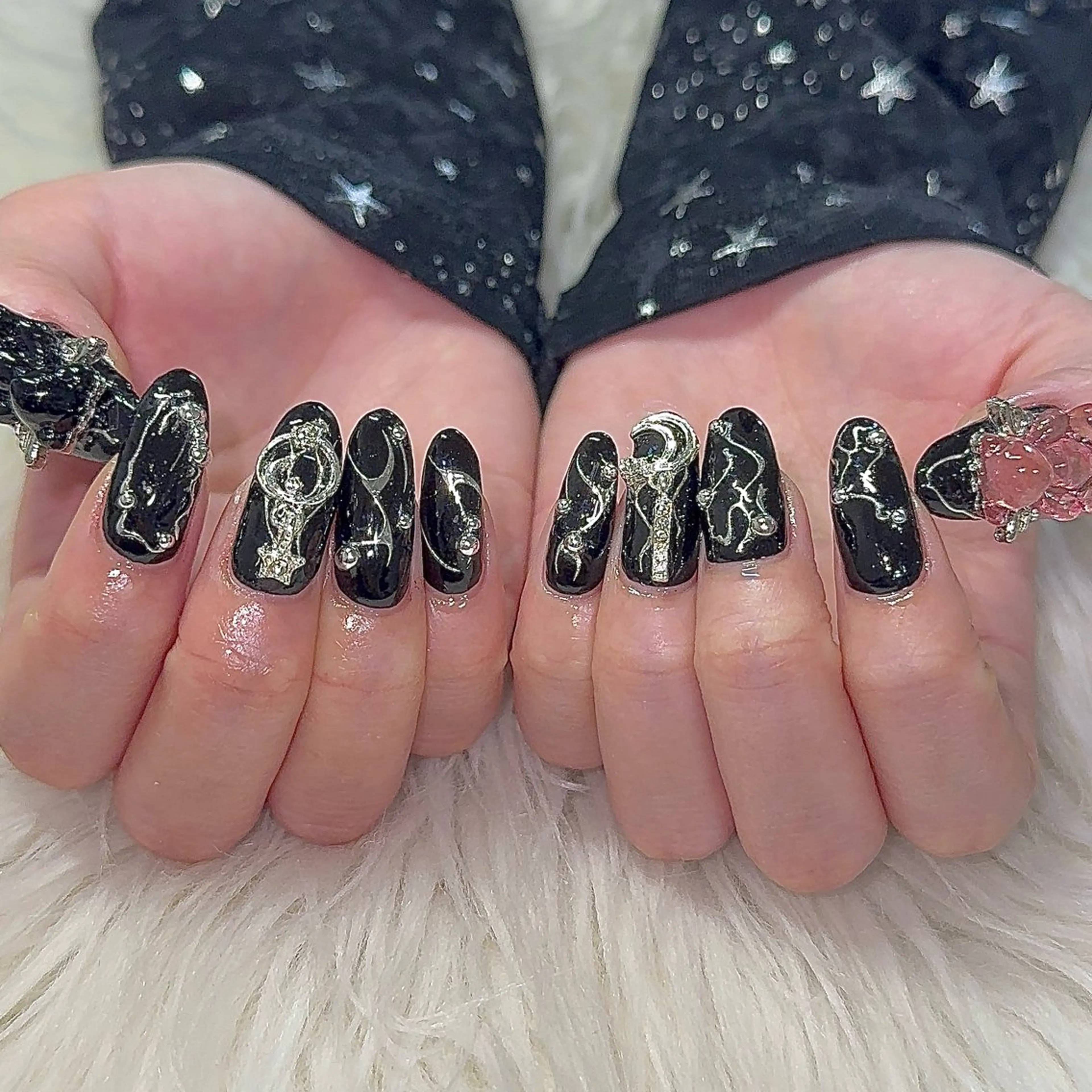 ネイル ハンドネイル 黒川 実祐のネイルデザイン