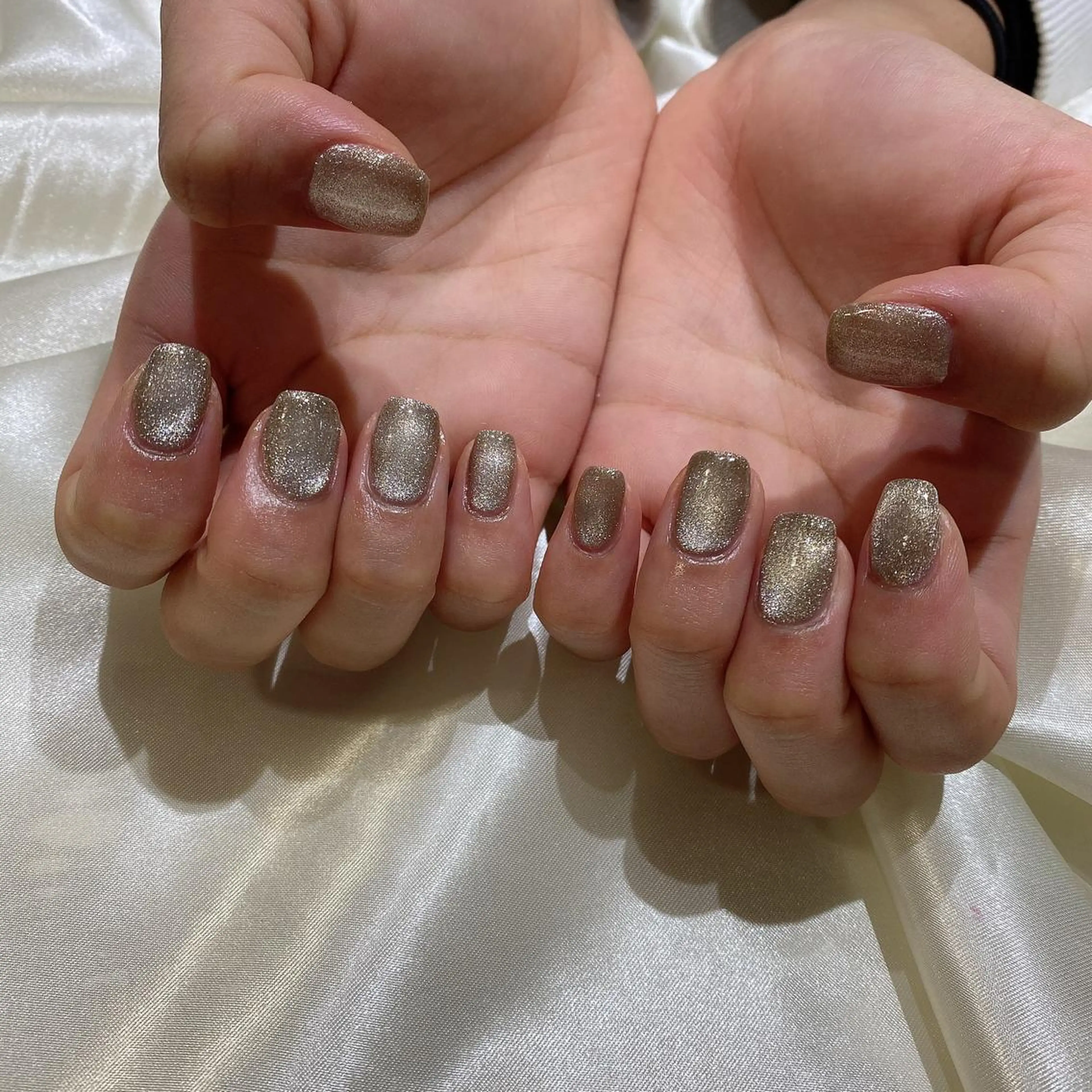 ネイル ハンドネイル 西岡 杏のネイルデザイン