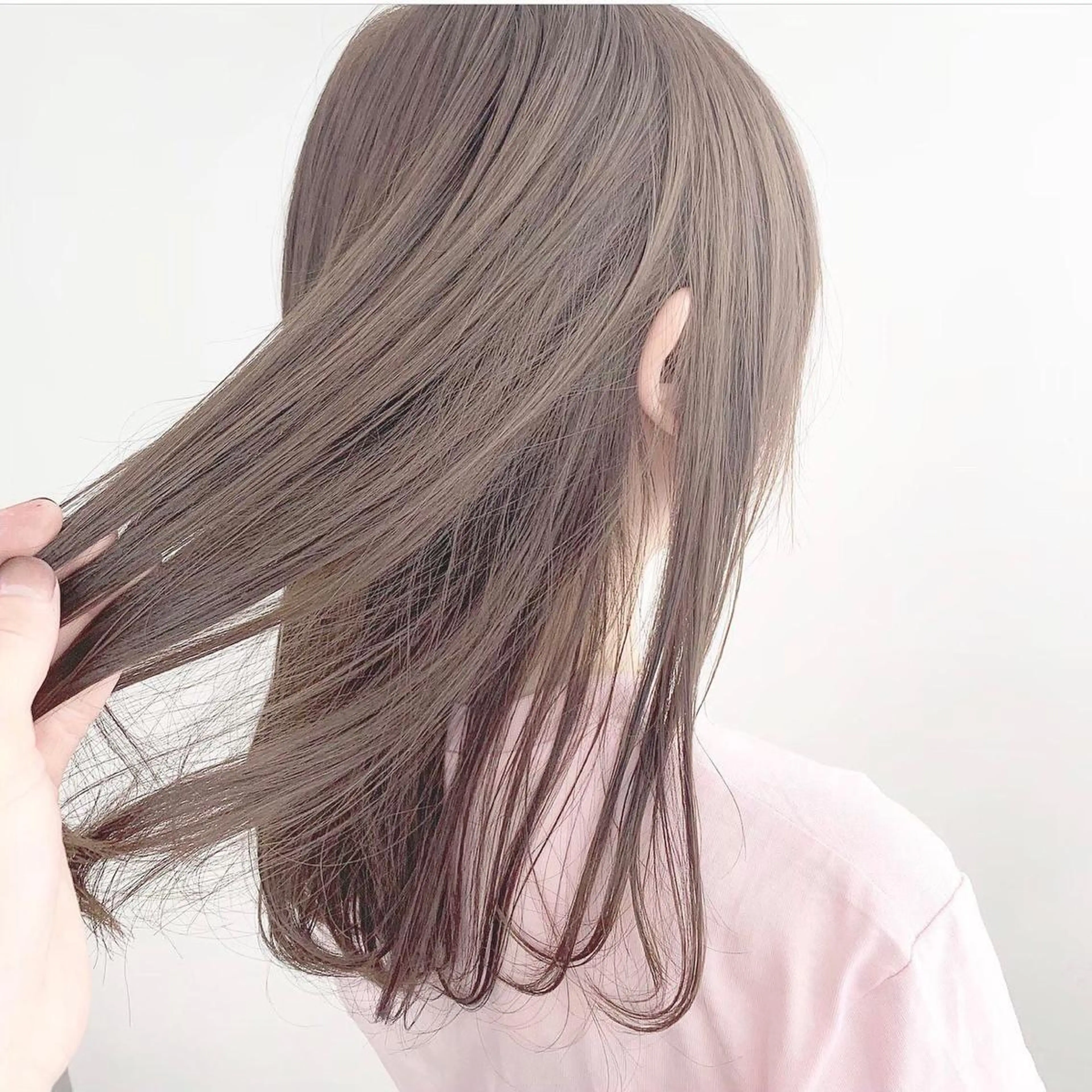 セミロング カラー ブラウンカラー 透明感カラー🤍 Kaitoのヘアスタイル