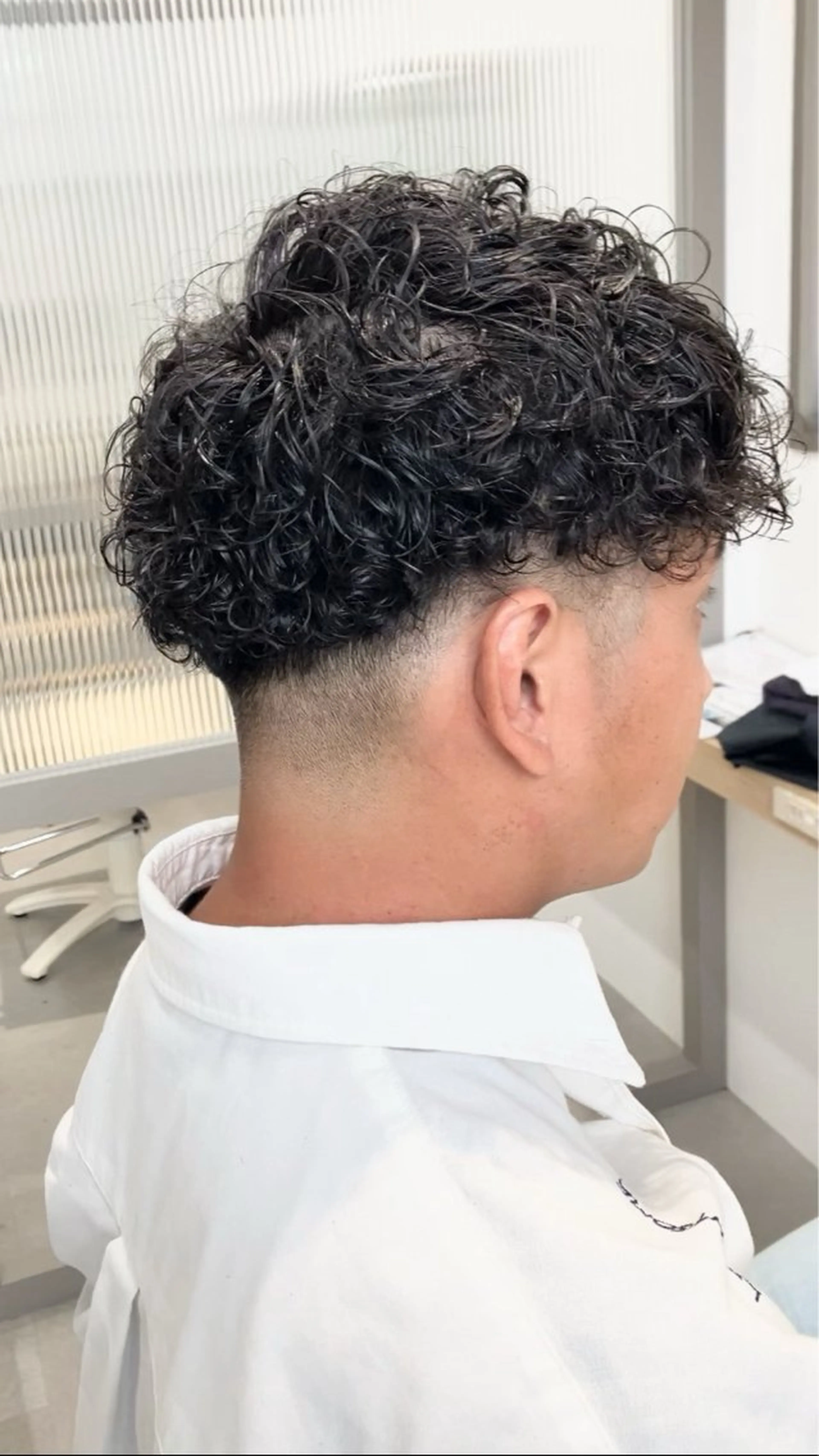 ショート パーマ メンズ フェードカット メンズパーマ Shingo #パーマのヘアスタイル