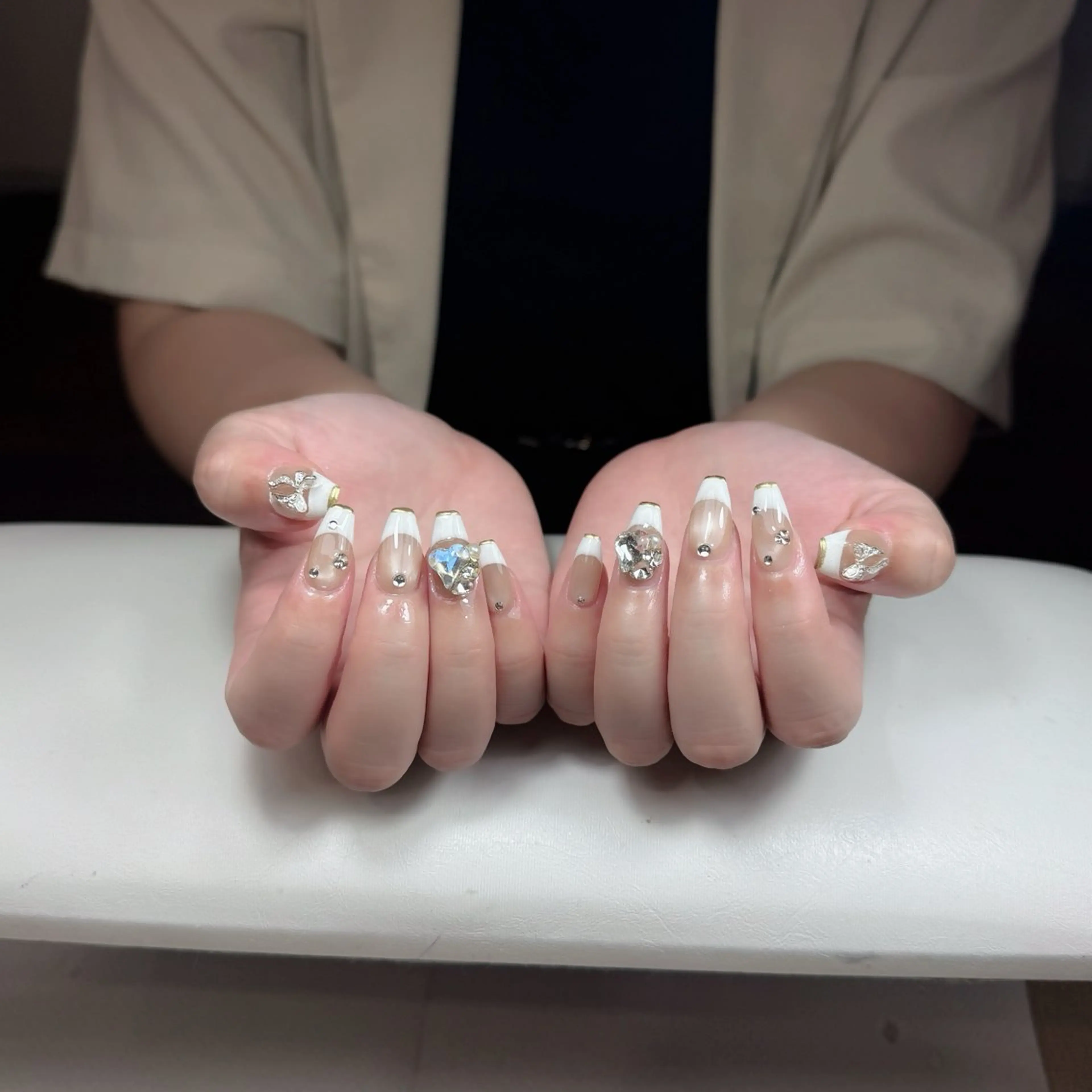 ネイル チークネイル フレンチネイル グラデーション 韓国ネイル マグネットネイル Hana nail所属・Hana Nailのネイルデザイン