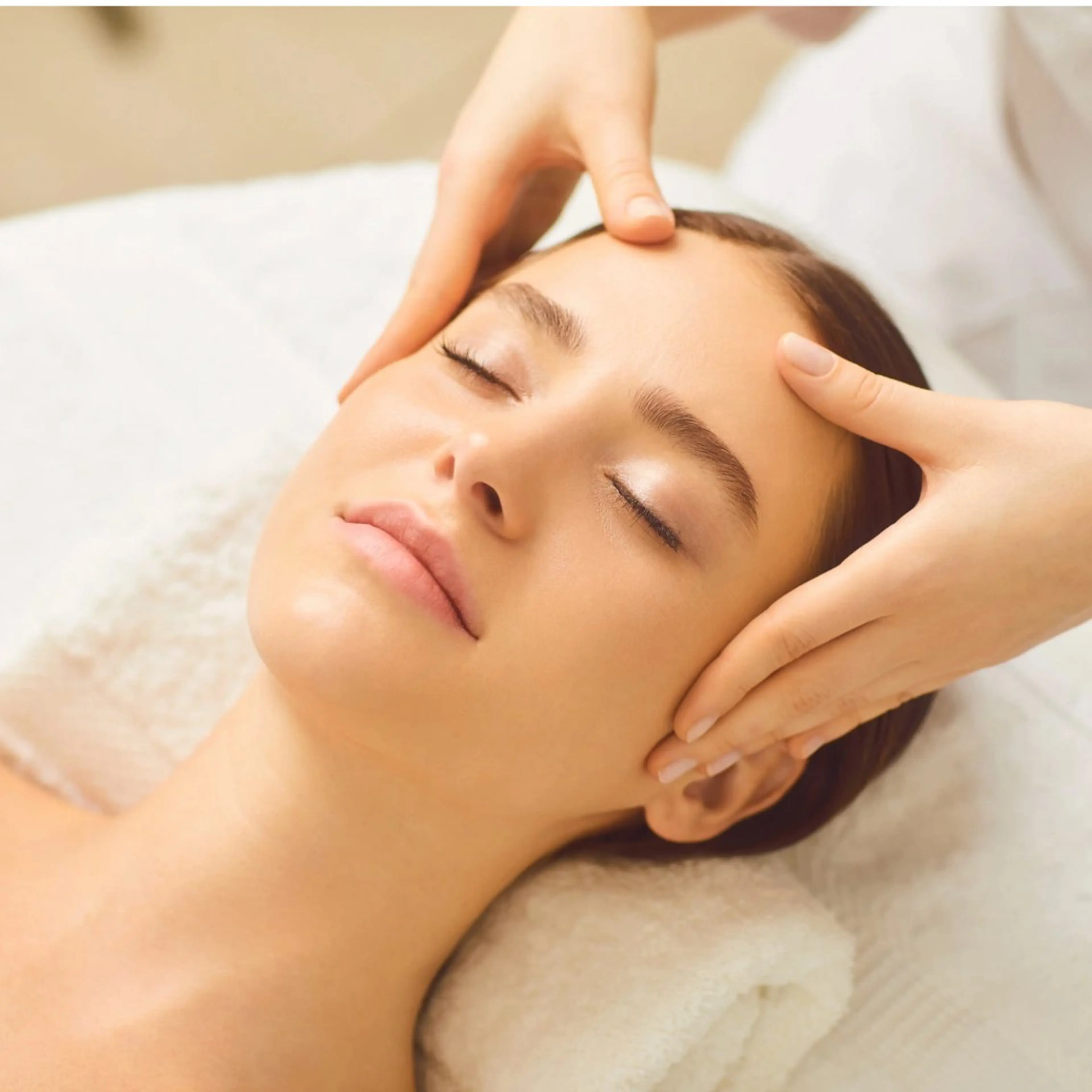 【肌質改善フェイシャル】90分コース ターンオーバーを整え、くすみ、ざらつきのない透明感のあるお肌作りを。の写真