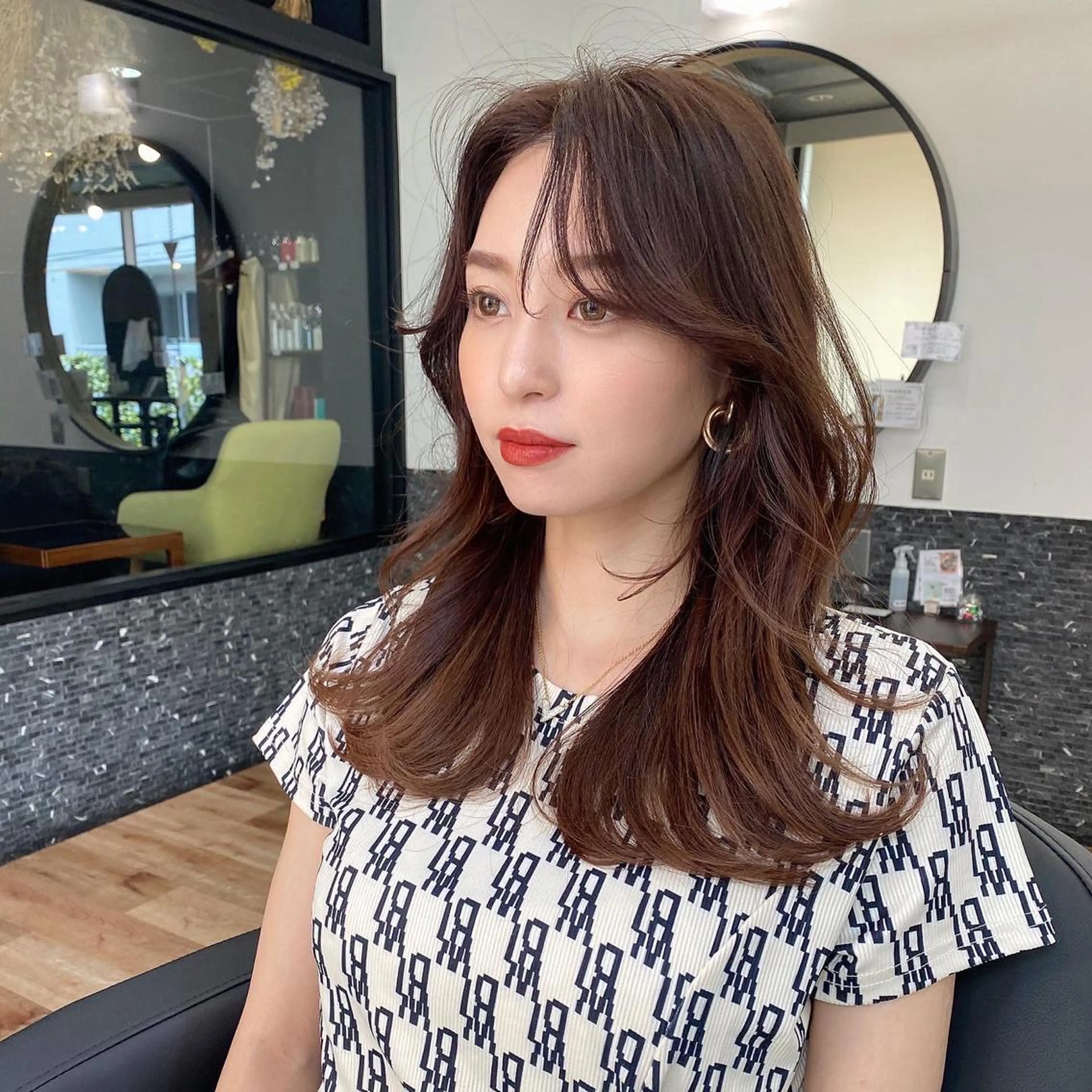 セミロング カラー SALOWIN吉祥寺suite店所属・似合わせレイヤー 🇰🇷荒木洋文のヘアスタイル