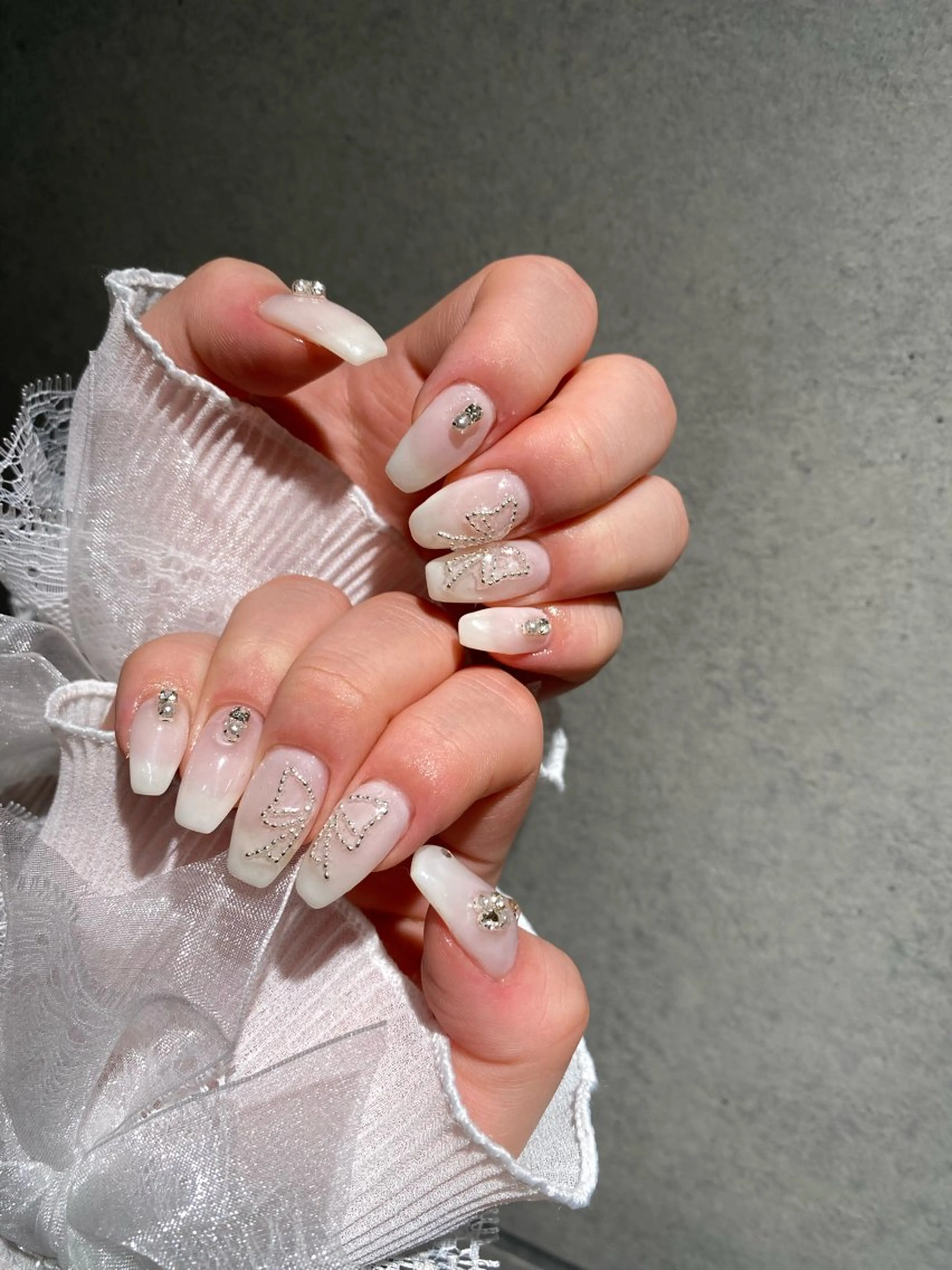 ネイル I-nailロング /ワンホン/キラキラのネイルデザイン