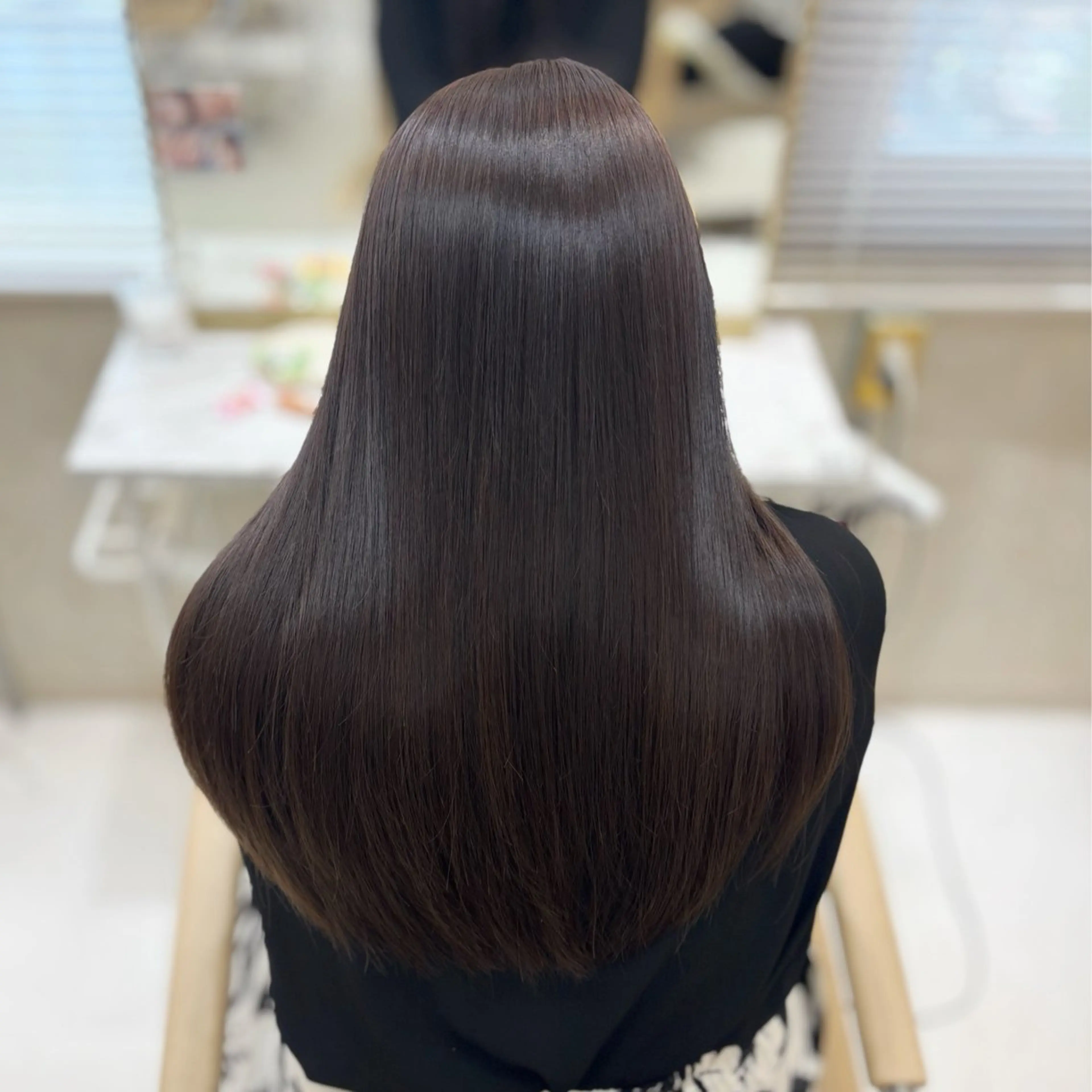 ミディアム カット トリートメント りほ/顔周りカット/ レイヤーカットのヘアスタイル