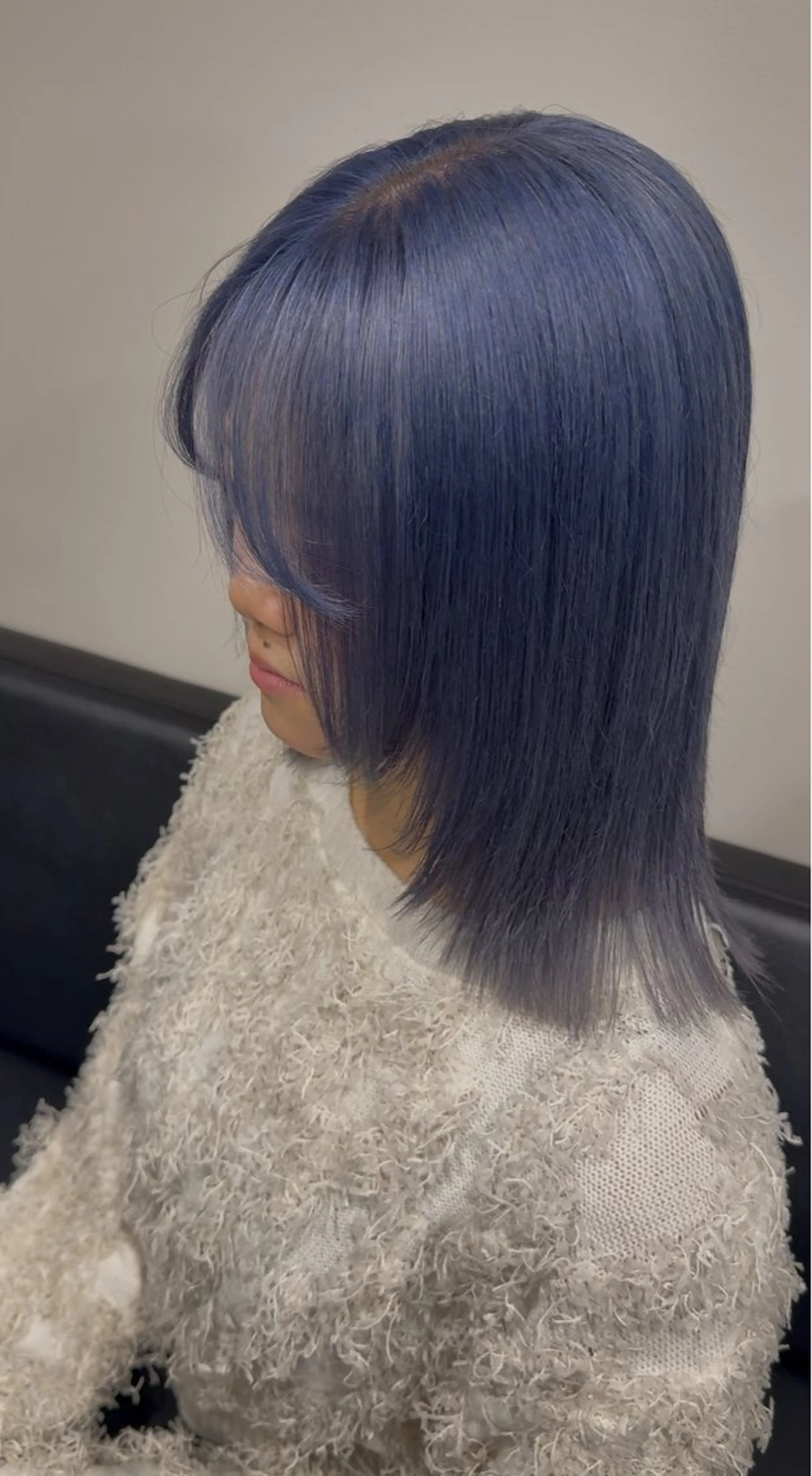 セミロング カラー ブルーカラー シルバー ヘアカラー Beleza Shibuya所属・ハイトーン美容師 🤍のあ🤍のヘアスタイル