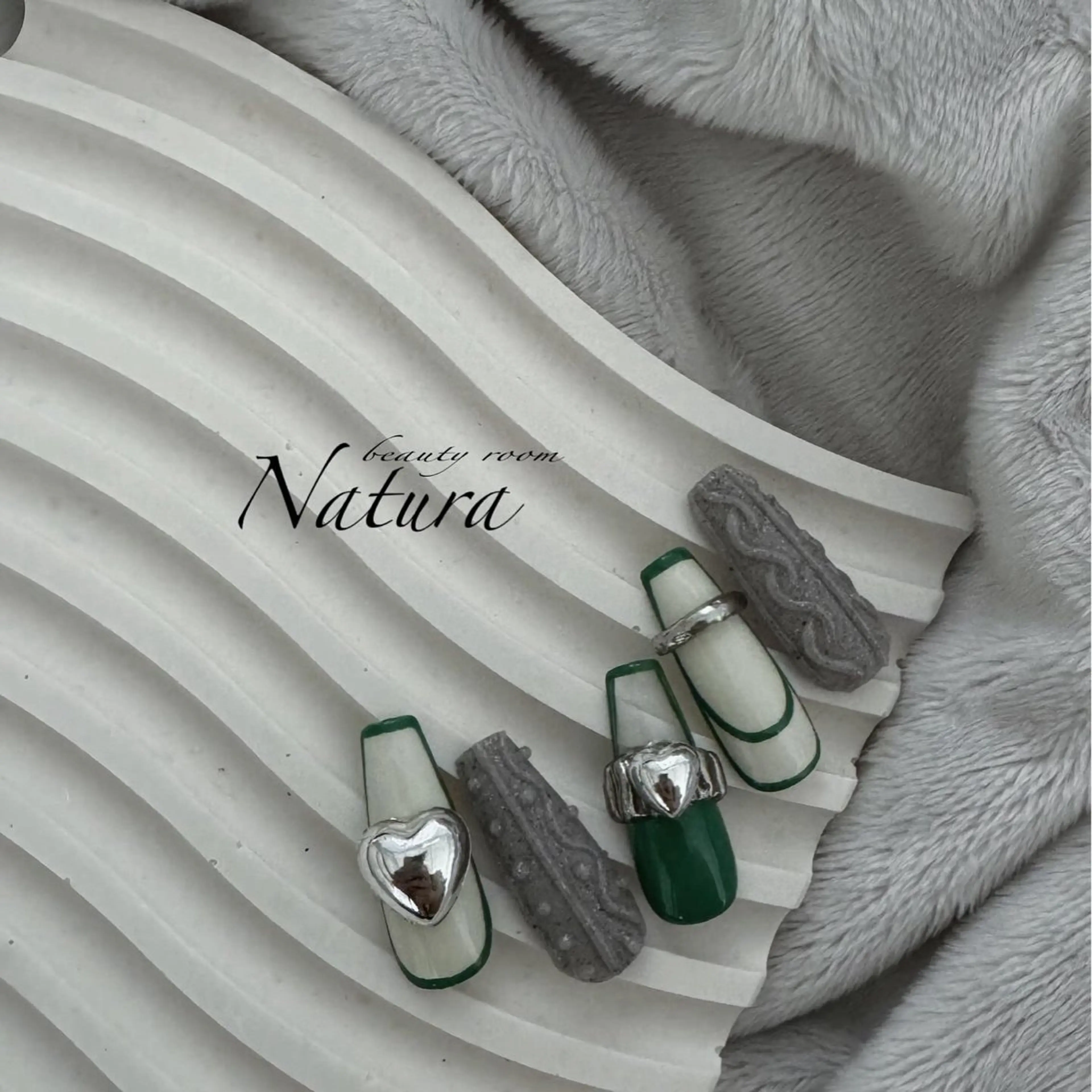 ネイル ハンドネイル beautyroom Naturaのネイルデザイン