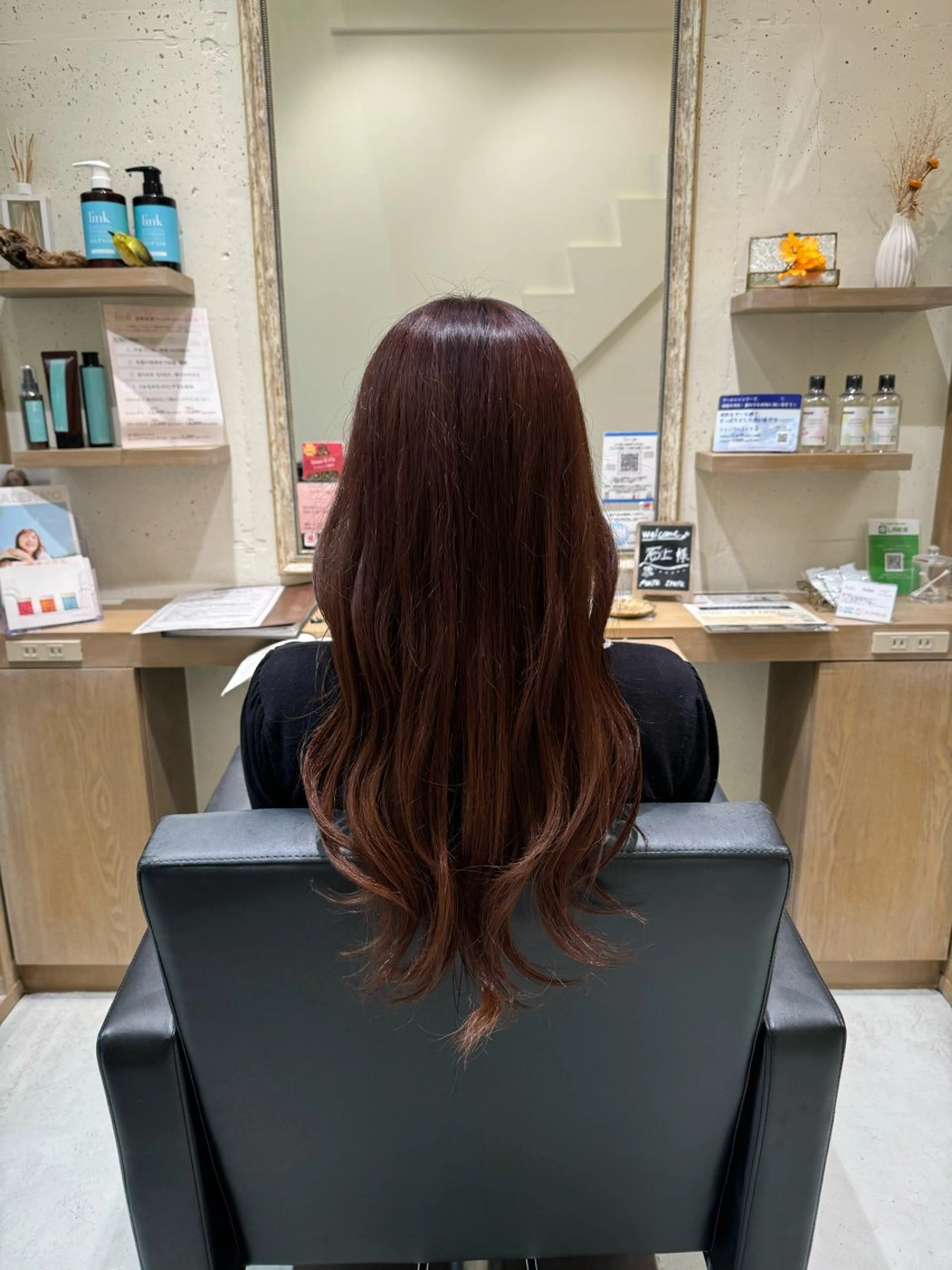 ロング ヘアカラー 透明感カラー/顔周り カット/レイヤーにかのヘアスタイル