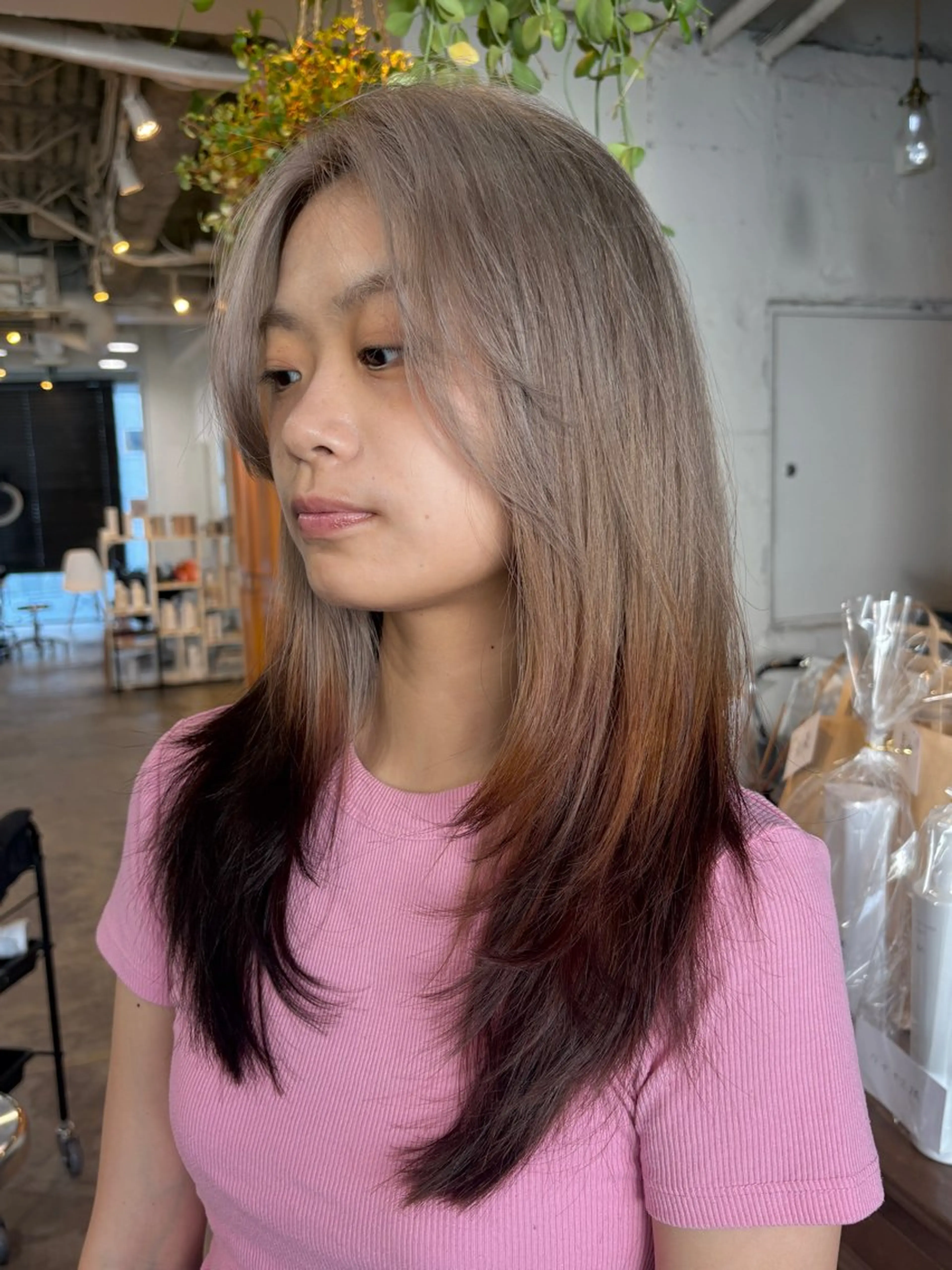 セミロング カラー カット ヘアカラー トリートメント RIN／韓国ヘア レイヤーカットのヘアスタイル