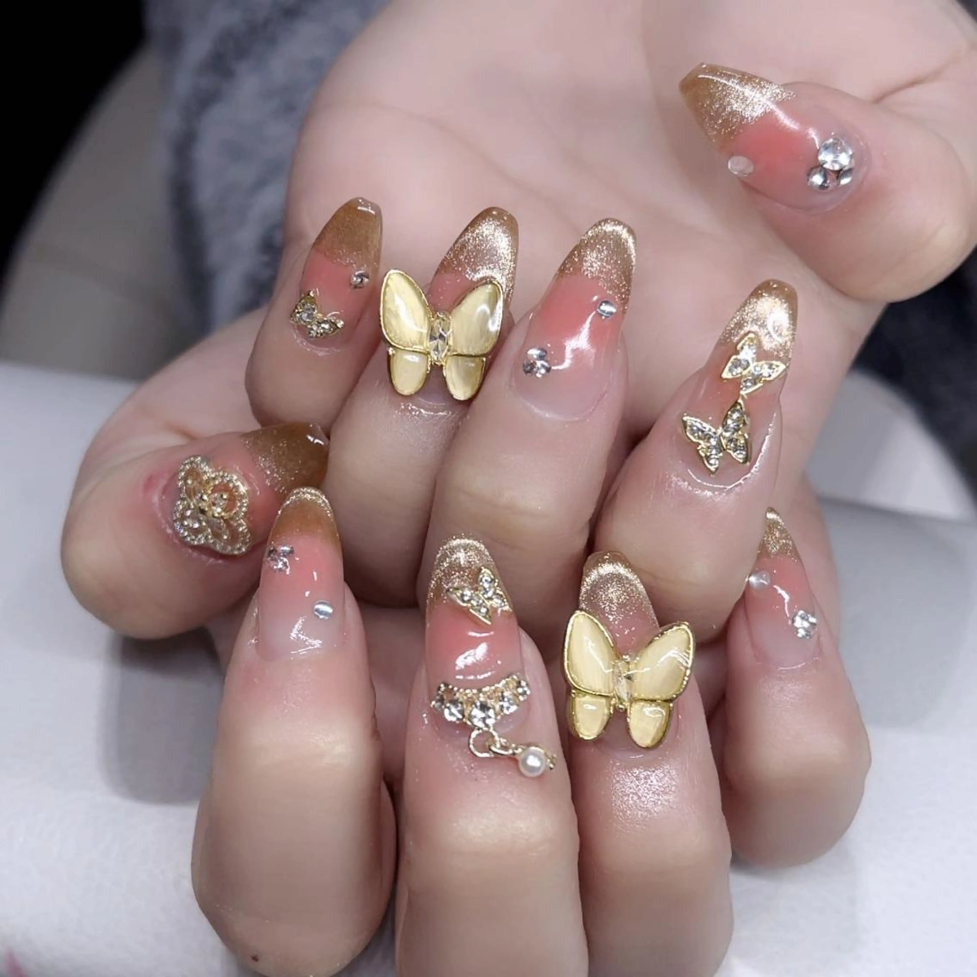 ネイル Queens PUPUのネイルデザイン