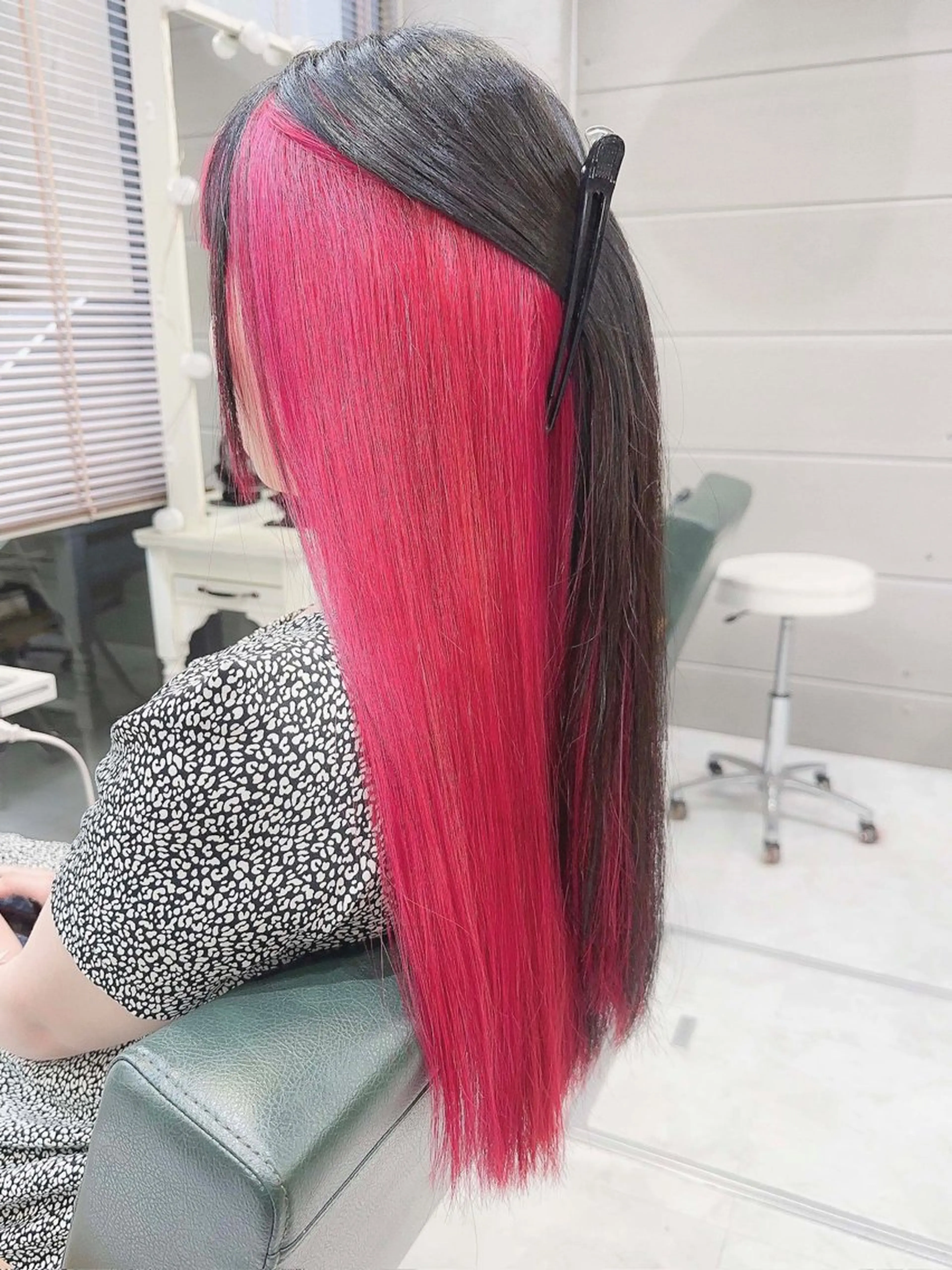 ロング カラー ヘアアレンジ ブリーチ ケアブリーチ 透明感カラー デザインカラー ハイトーンカラー 𝐑𝐈𝐍𝐊𝐀 🐷🖤のヘアスタイル