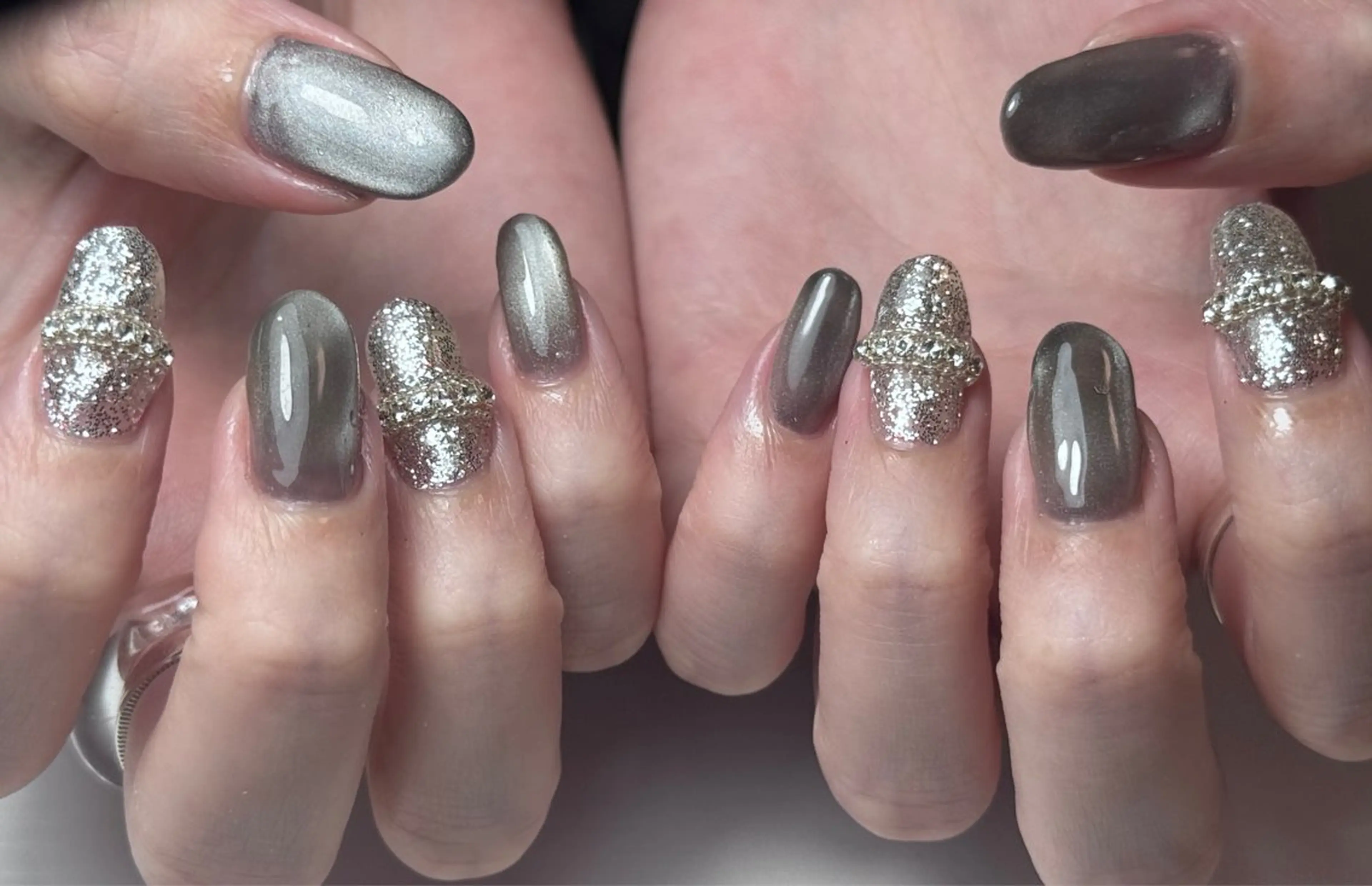 ネイル マグネットネイル 土屋 萌笑のネイルデザイン