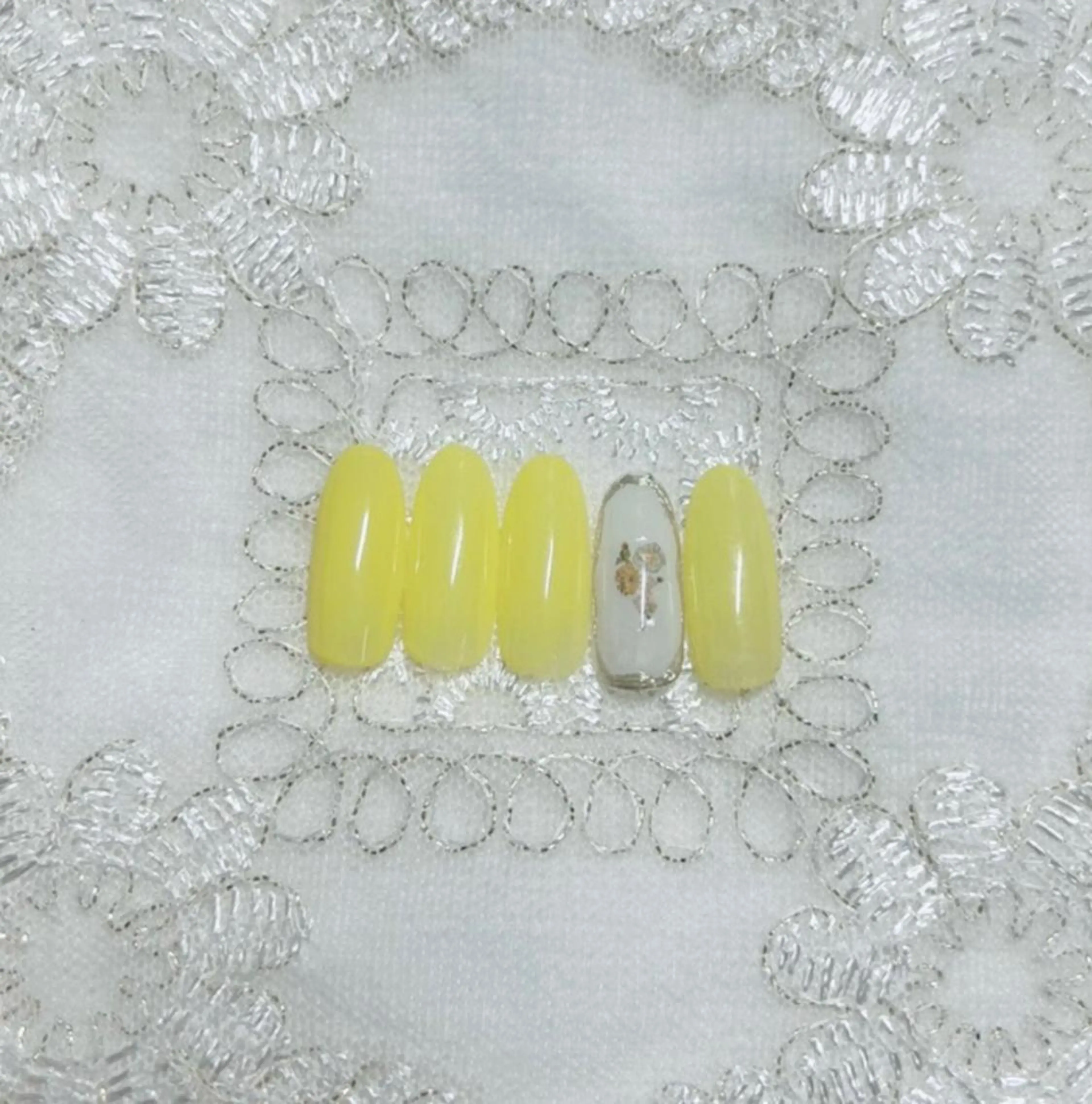 ネイル シンプルネイル nailist🍒 ヤマザキのネイルデザイン