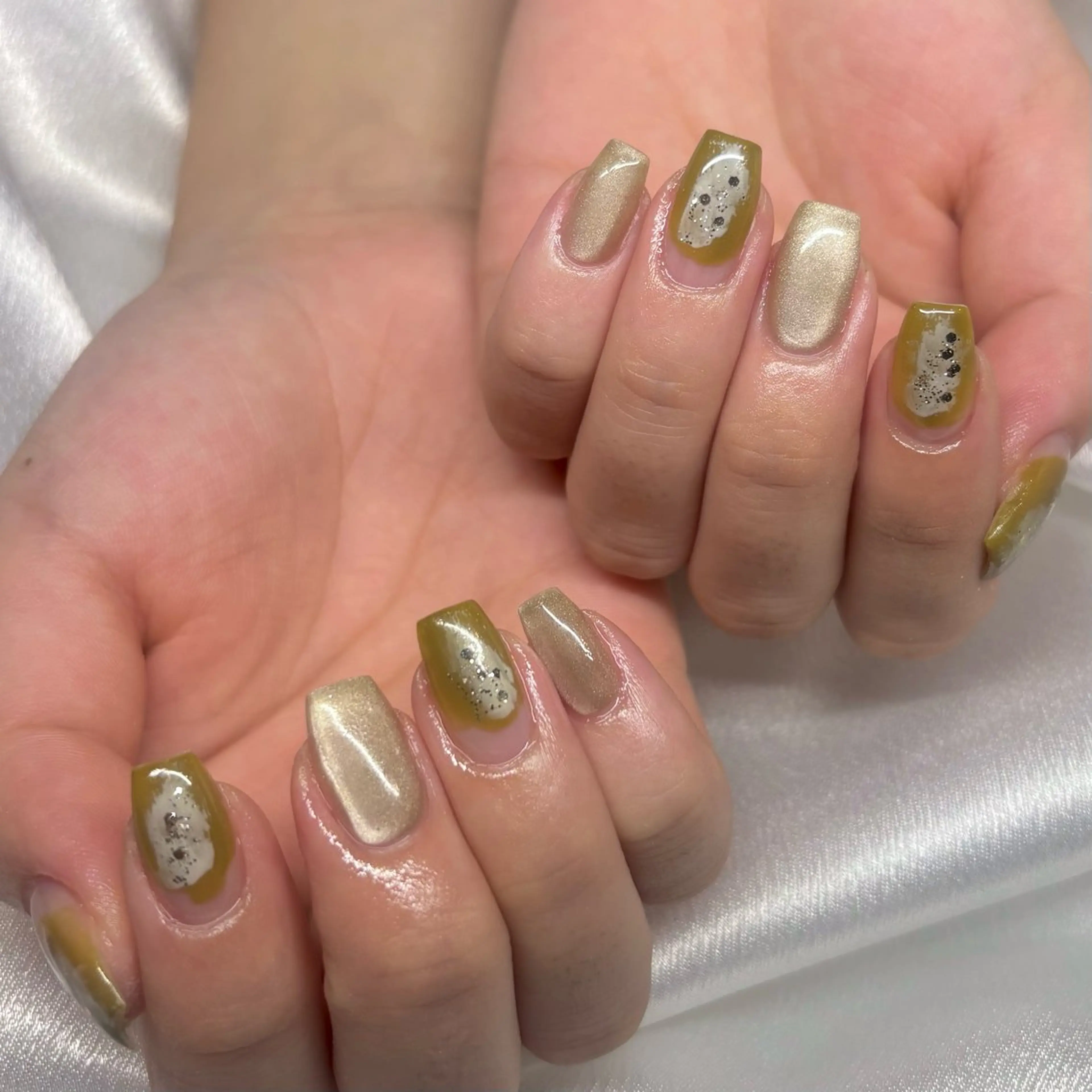 ネイル ハンドネイル . 未來のネイルデザイン