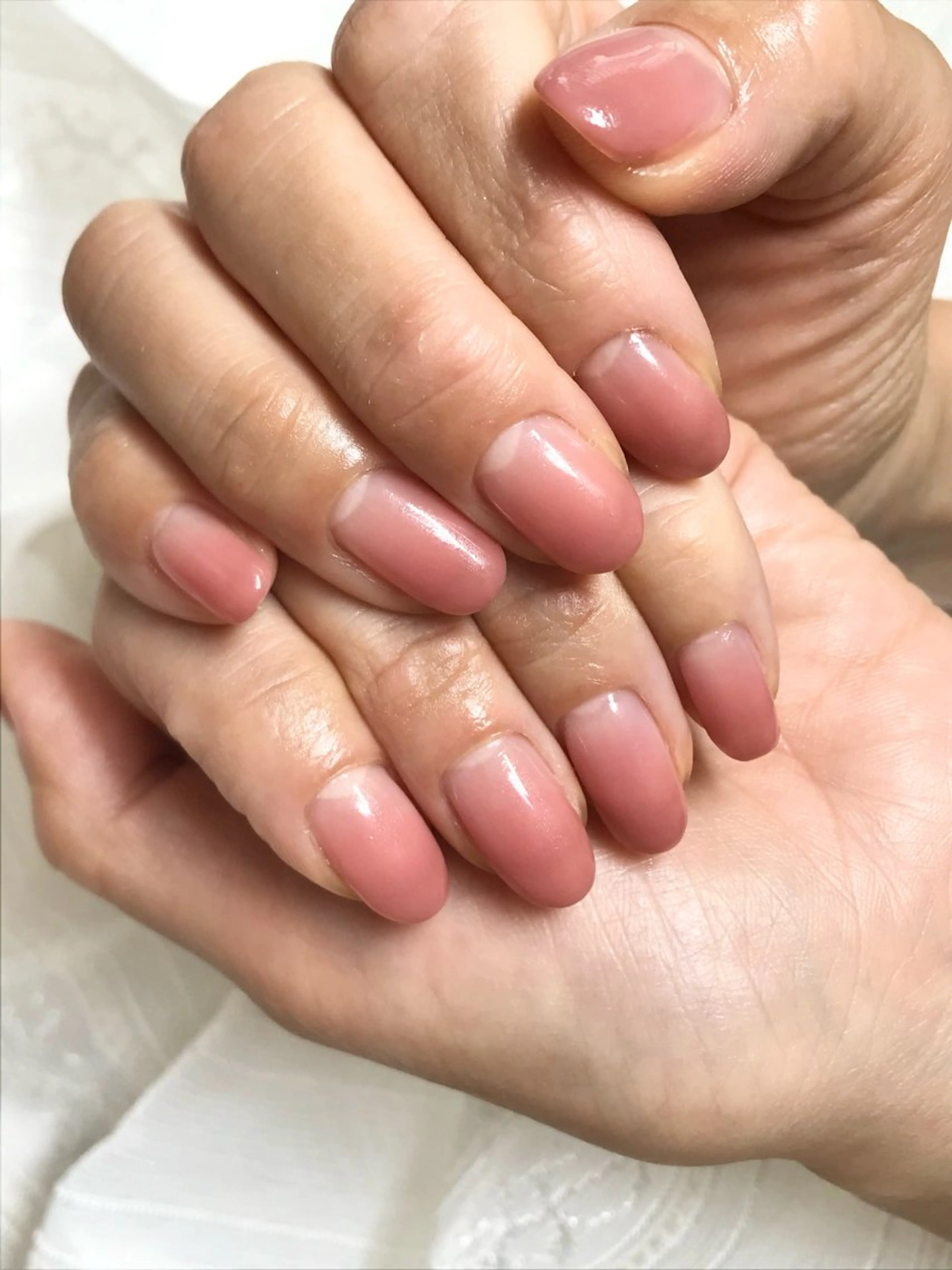 爪が伸びても気になりにくい✨グラデーションカラー（オフ込）の写真