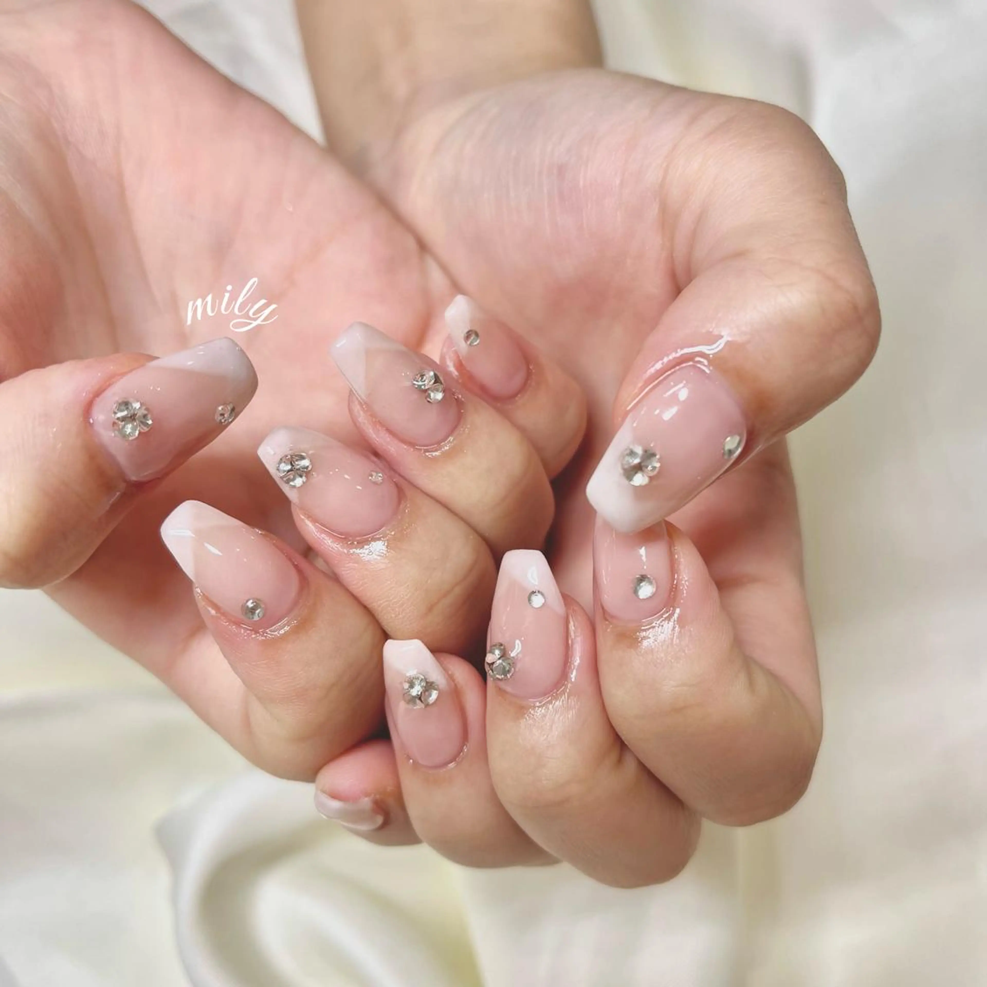 ネイル mily_harajuku所属・韓国ネイル☁️ haruna🌛のネイルデザイン