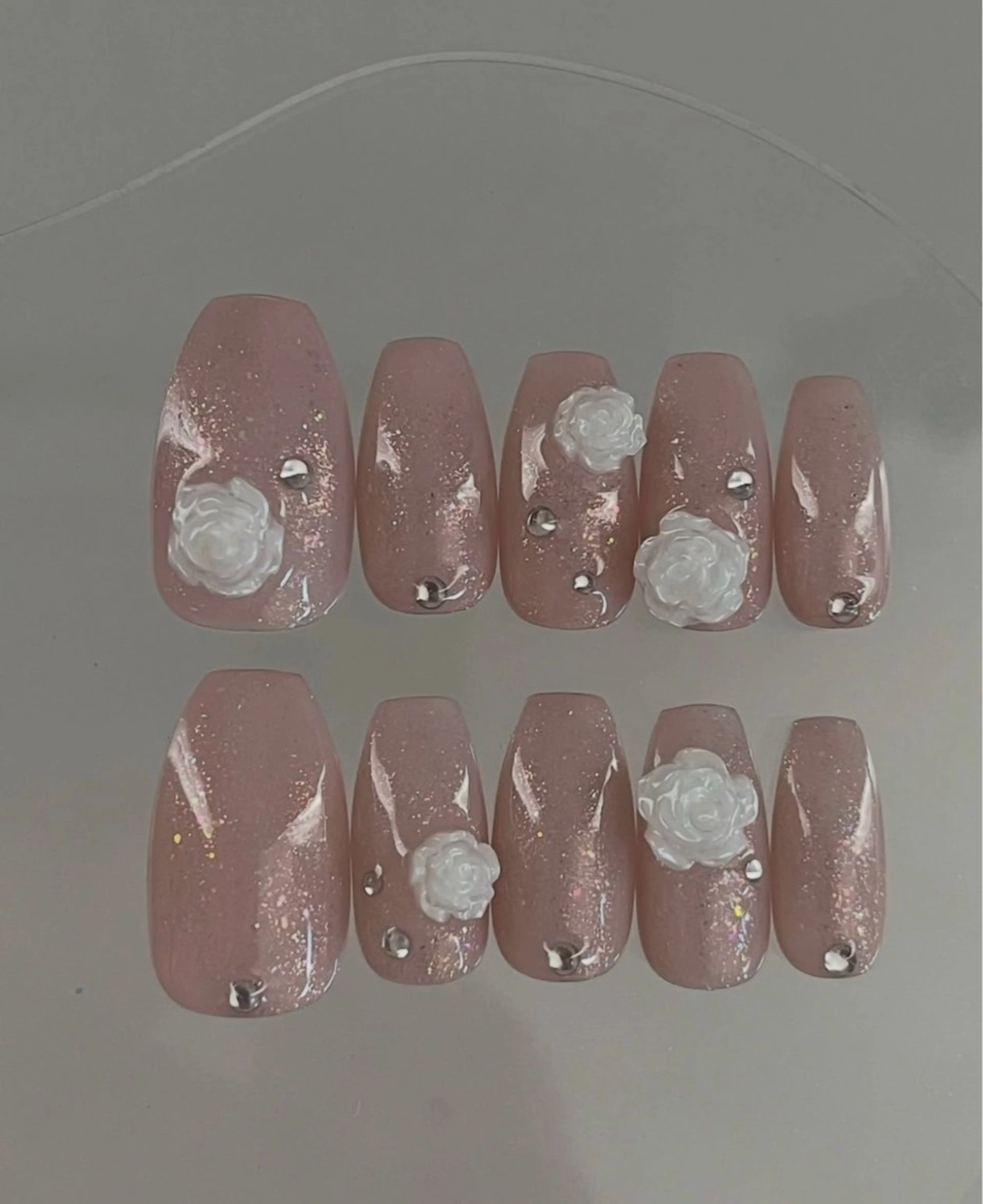 ネイル フレンチネイル グラデーション 韓国ネイル マグネットネイル ミラーネイル ハンドネイル Vp ネイルのネイルデザイン