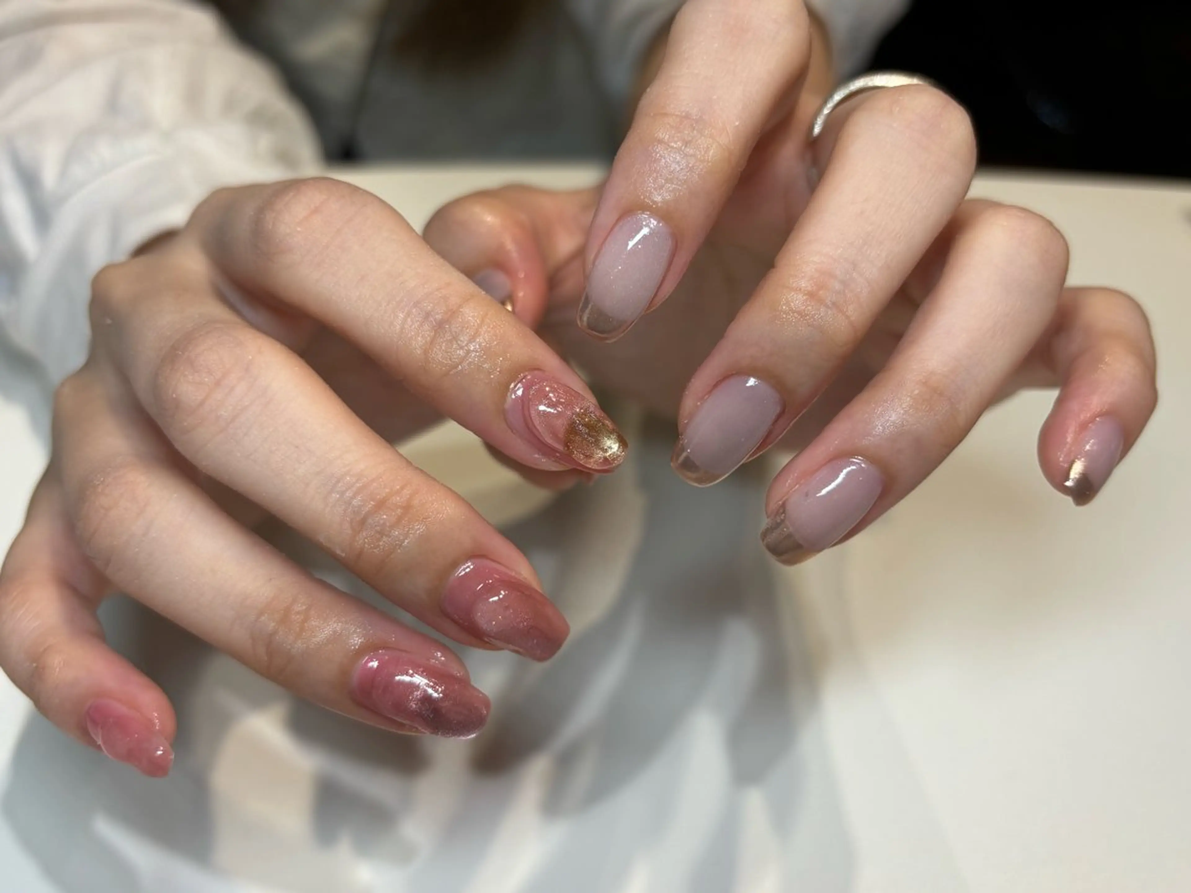 ネイル フットネイル フレンチネイル ジェルネイル グラデーション マグネットネイル ハンドネイル ヘアー.ネイル二刀流 misa🫧のヘアスタイル