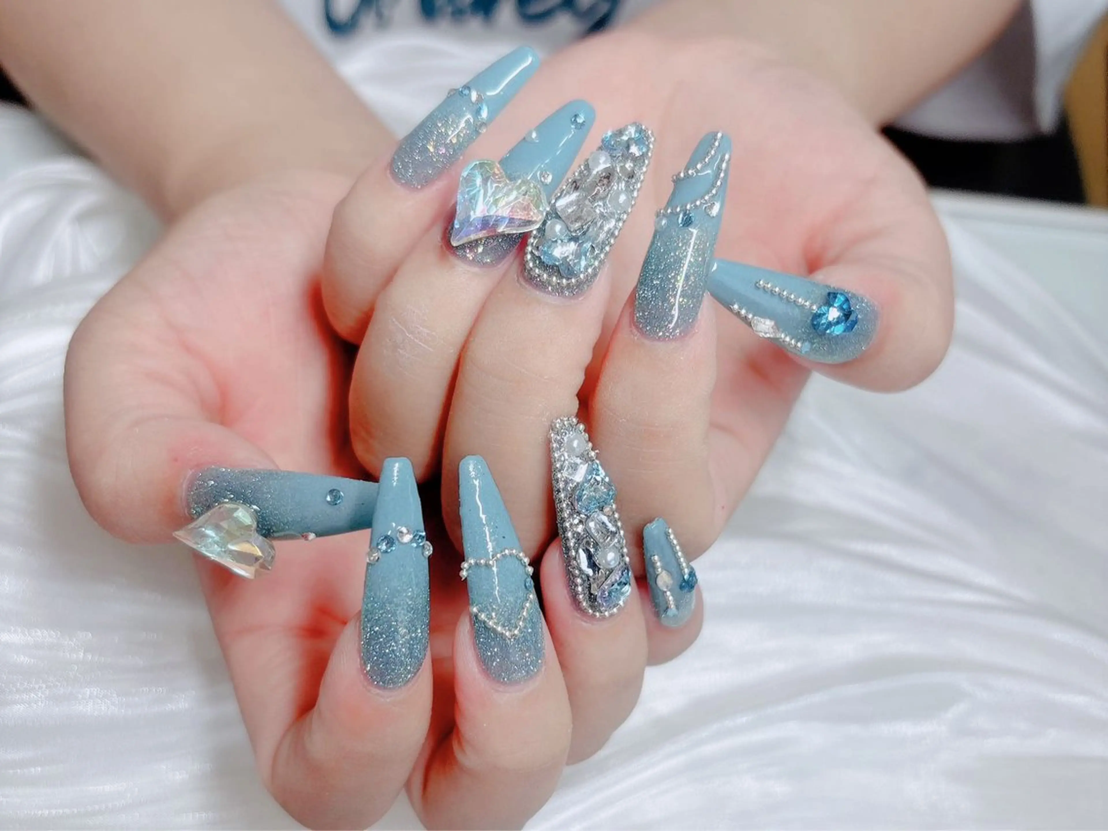 ネイル ネイルサロンAiri 長さ出し·シンプルのネイルデザイン