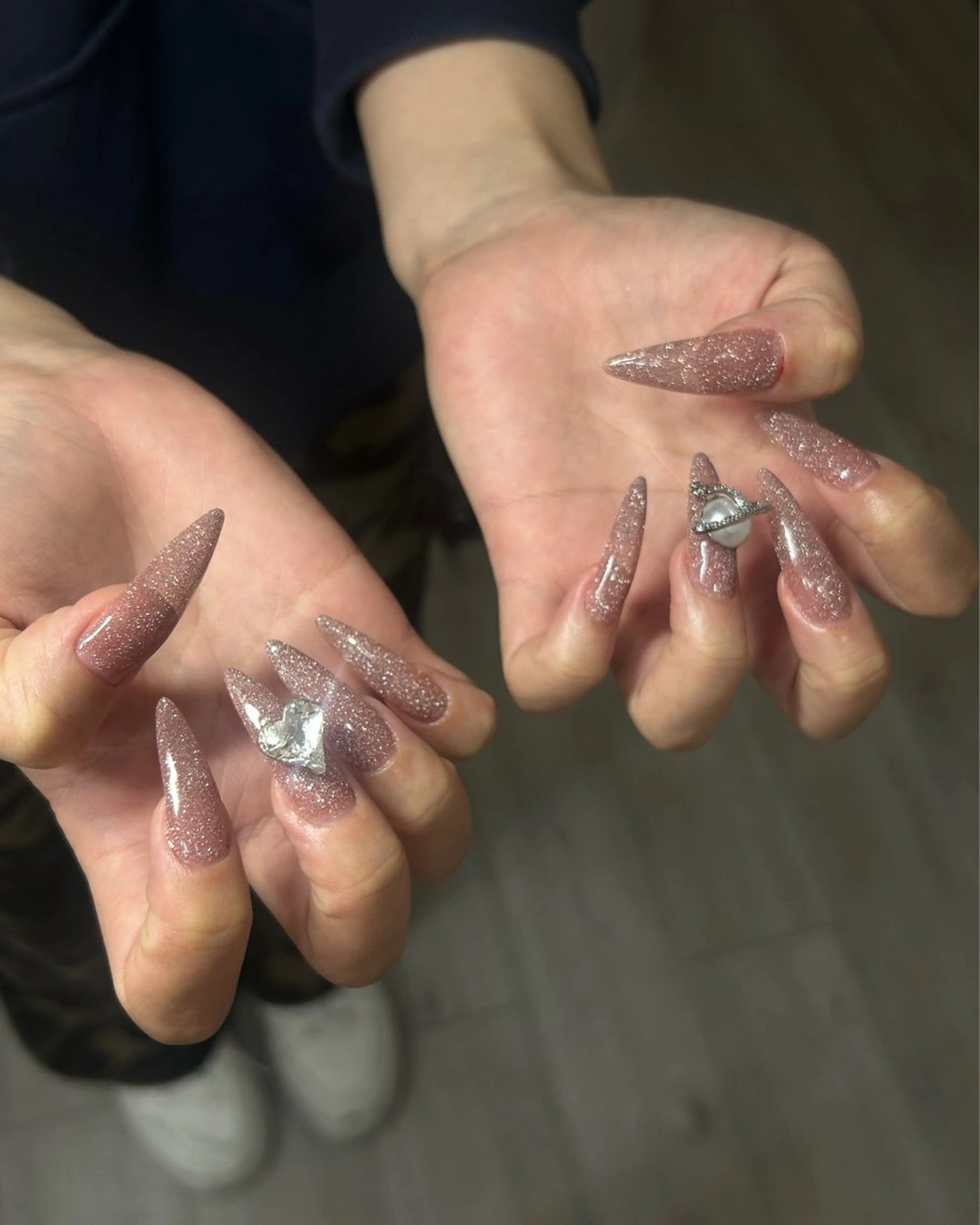 ネイル ハンドネイル Haluca 長さ出し🍀のネイルデザイン