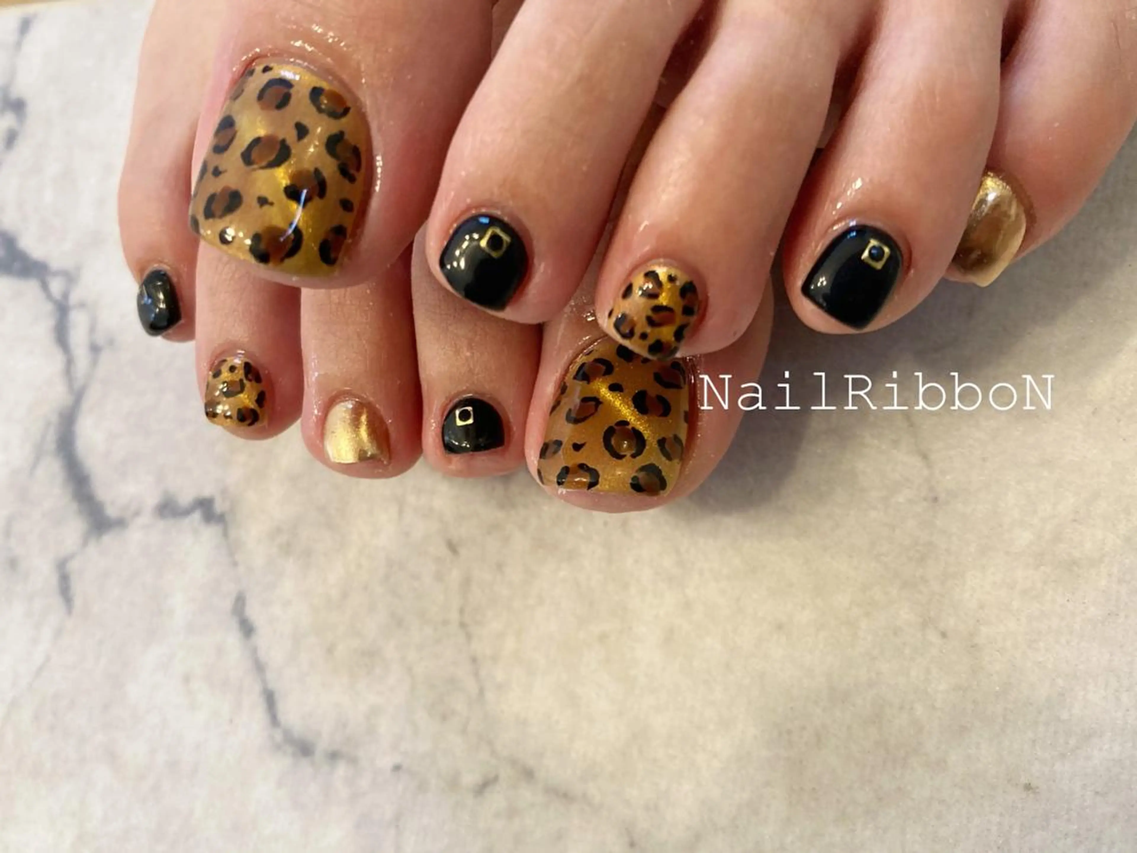 ネイル SWAMP nails所属・🎀ネイルサロン RIRI🎀のネイルデザイン