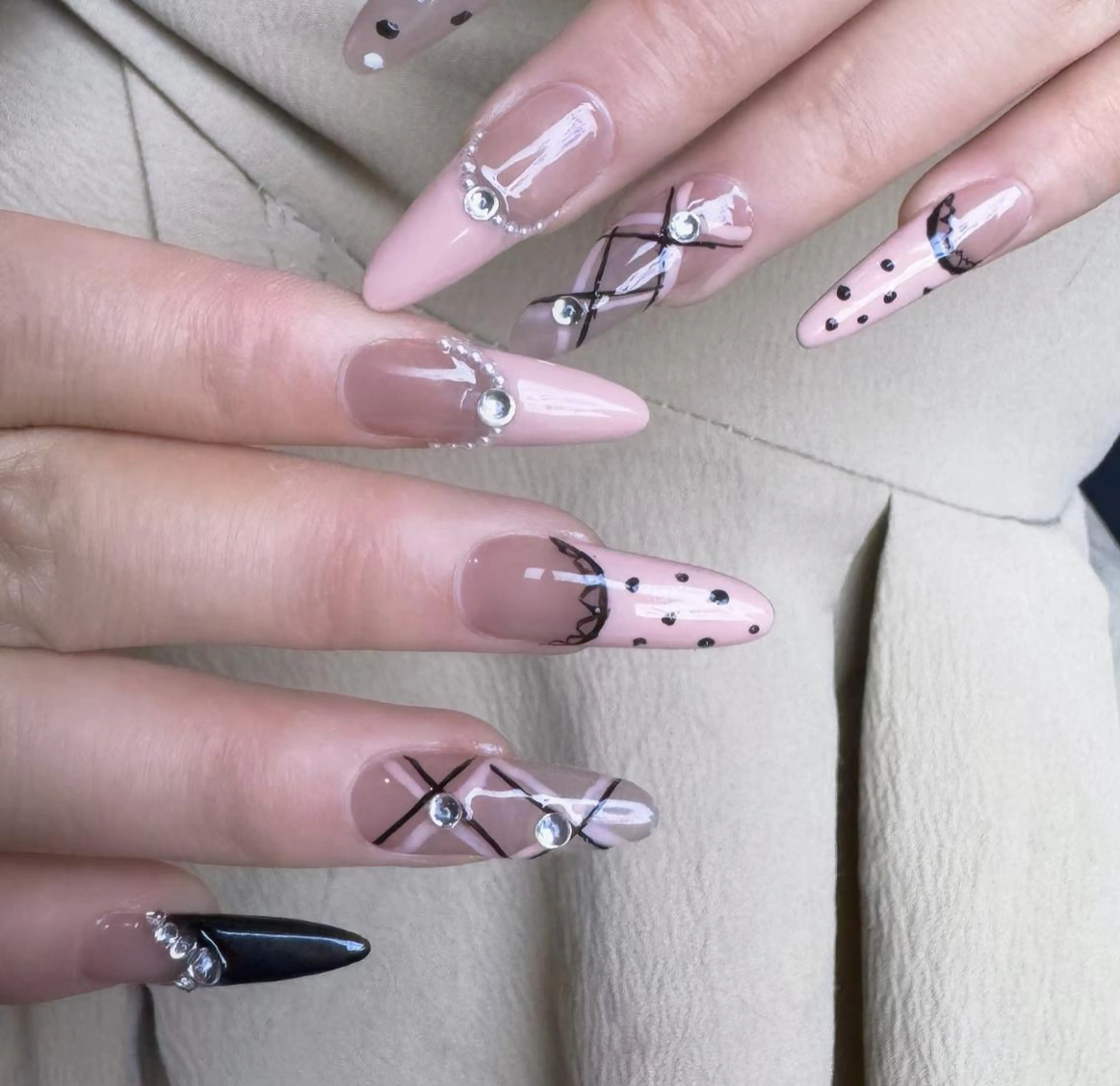 ネイル ハンドネイル 🎀 UU_nailのネイルデザイン