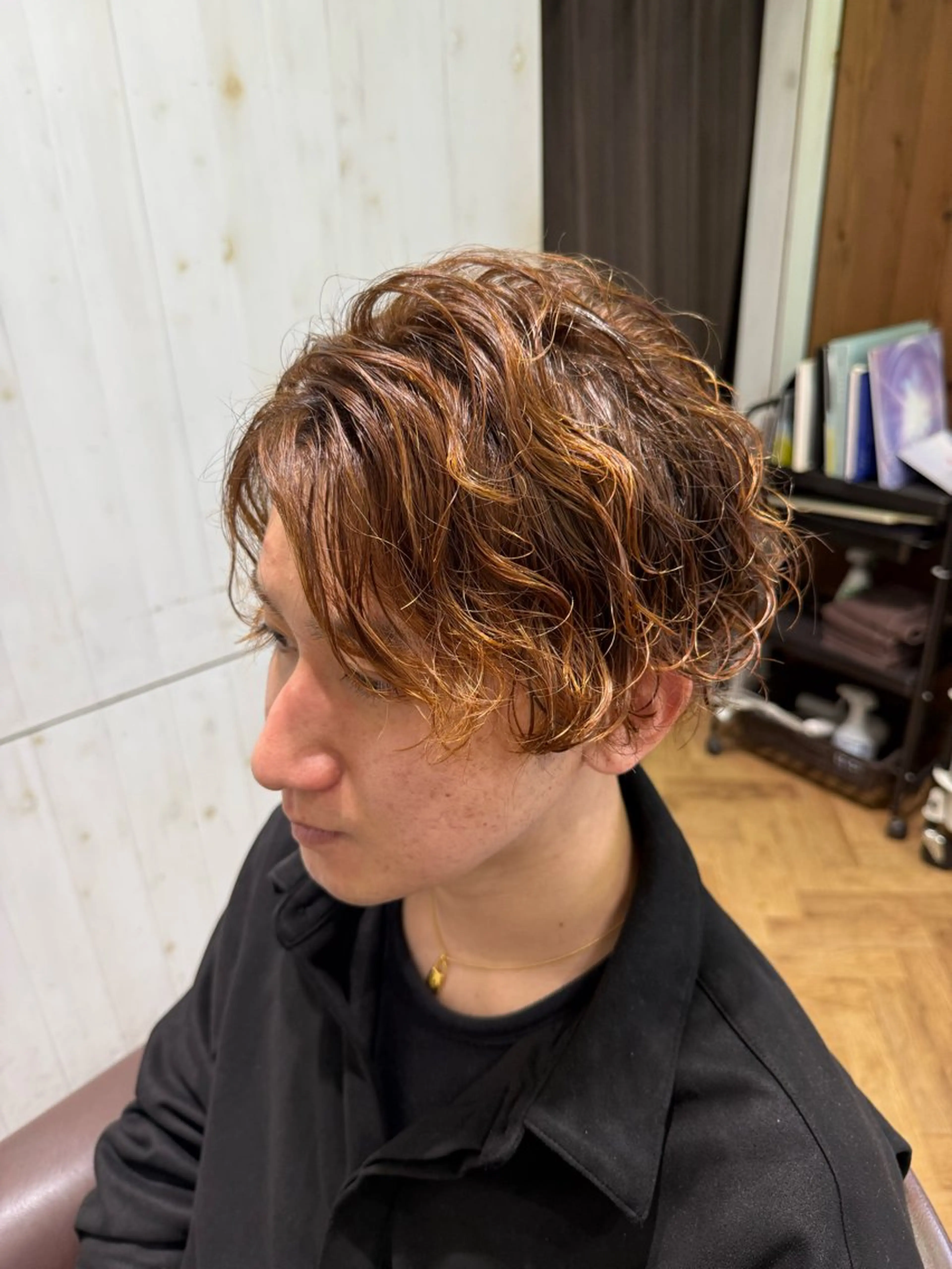 ショート パーマ メンズ 溝口 槙里也のヘアスタイル