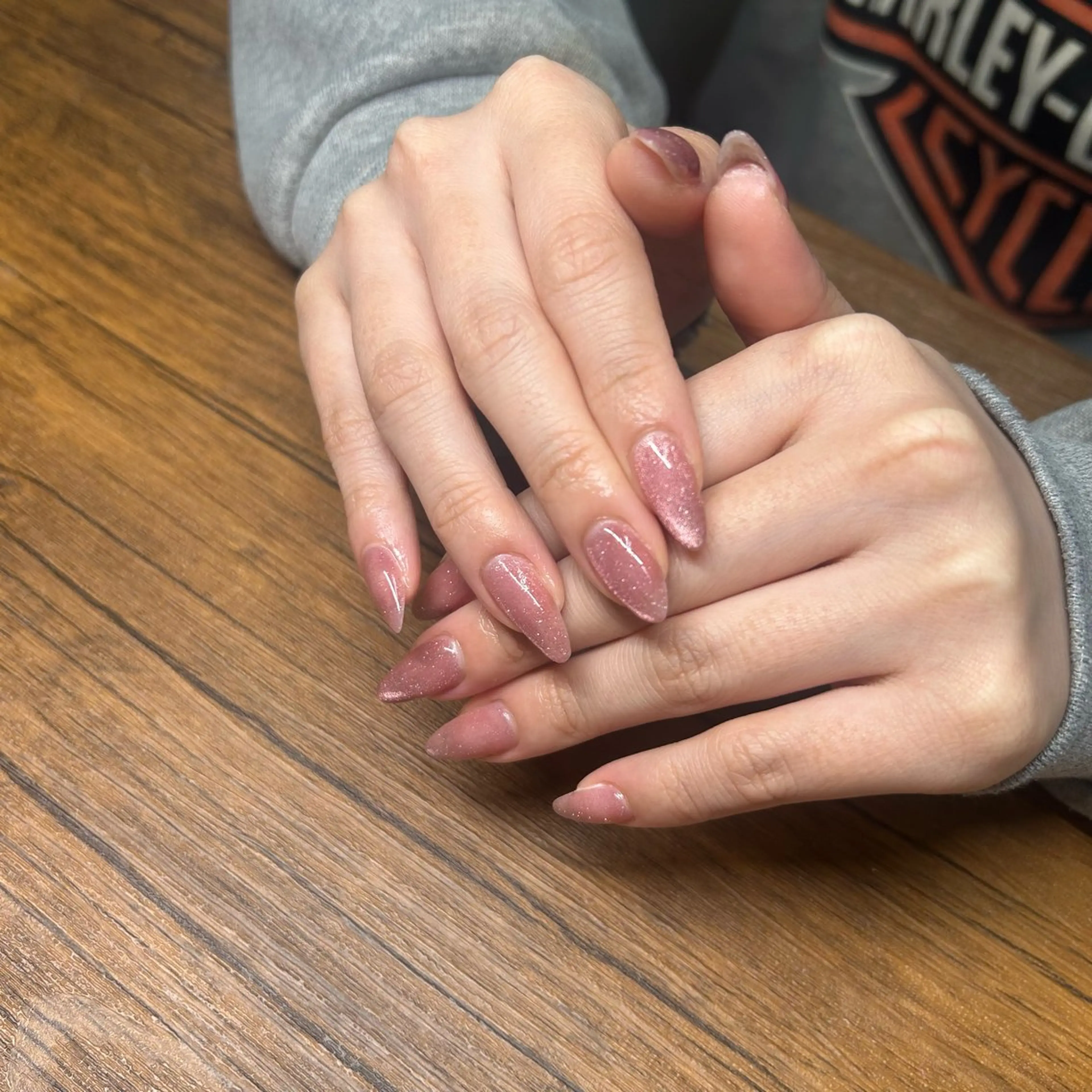 ネイル マグネットネイル ネイルサロンエーナイン琴似店所属・エーナイン琴似店 HARUNAのネイルデザイン