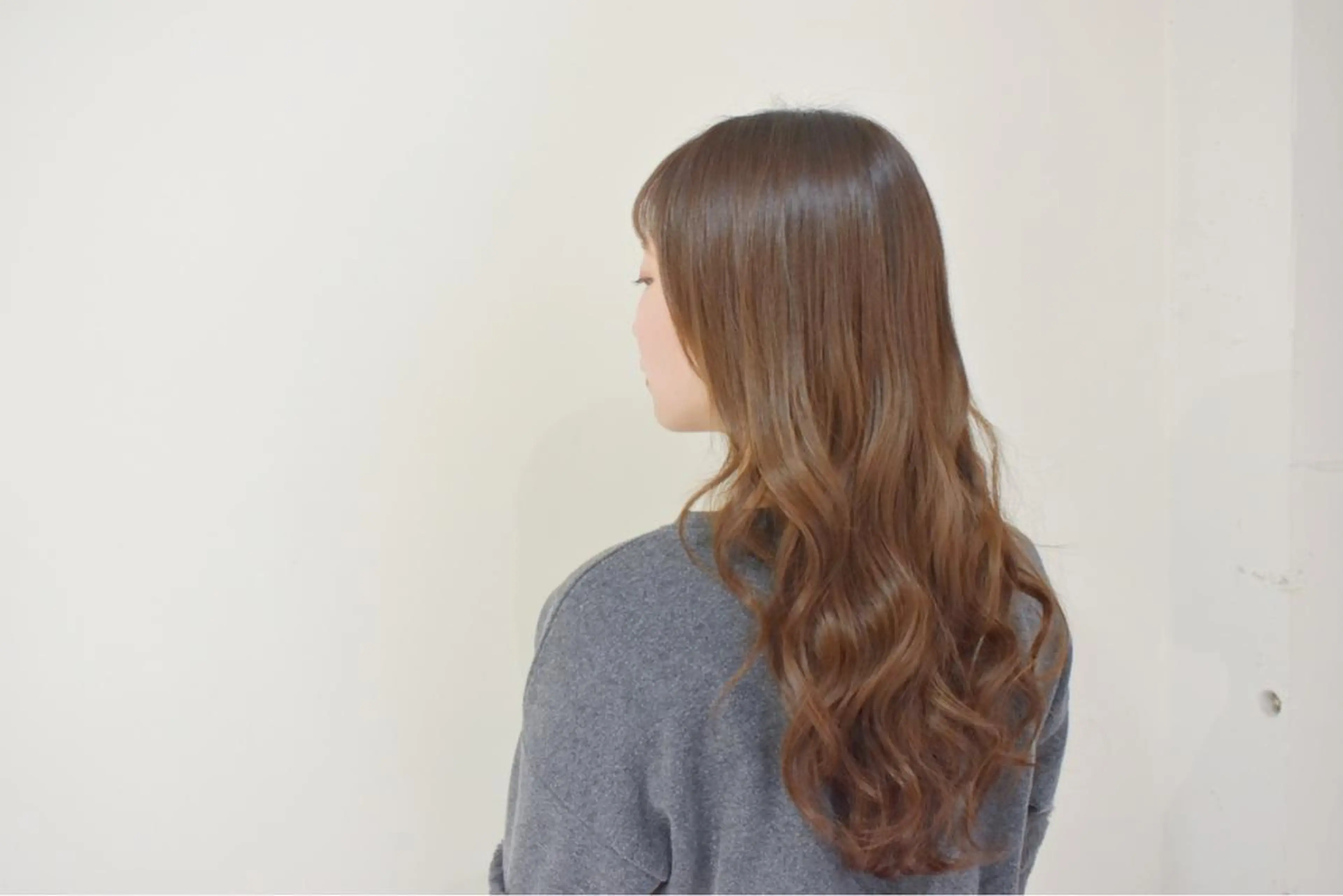 ロング カラー タカハシ ハヤトのヘアスタイル