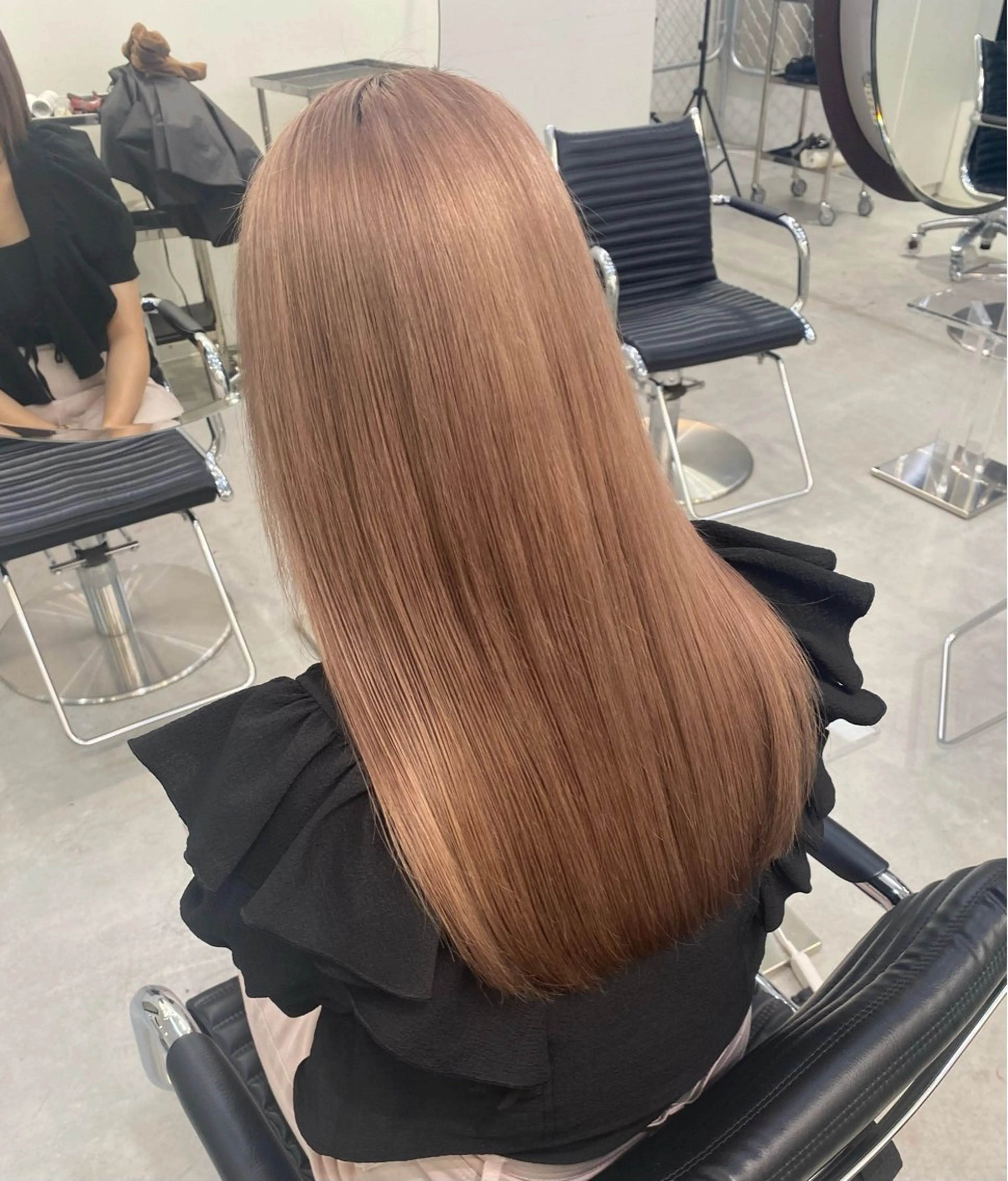 カラー ベージュカラー ピンクカラー ピンクベージュ iris所属・漆崎 相美のヘアスタイル