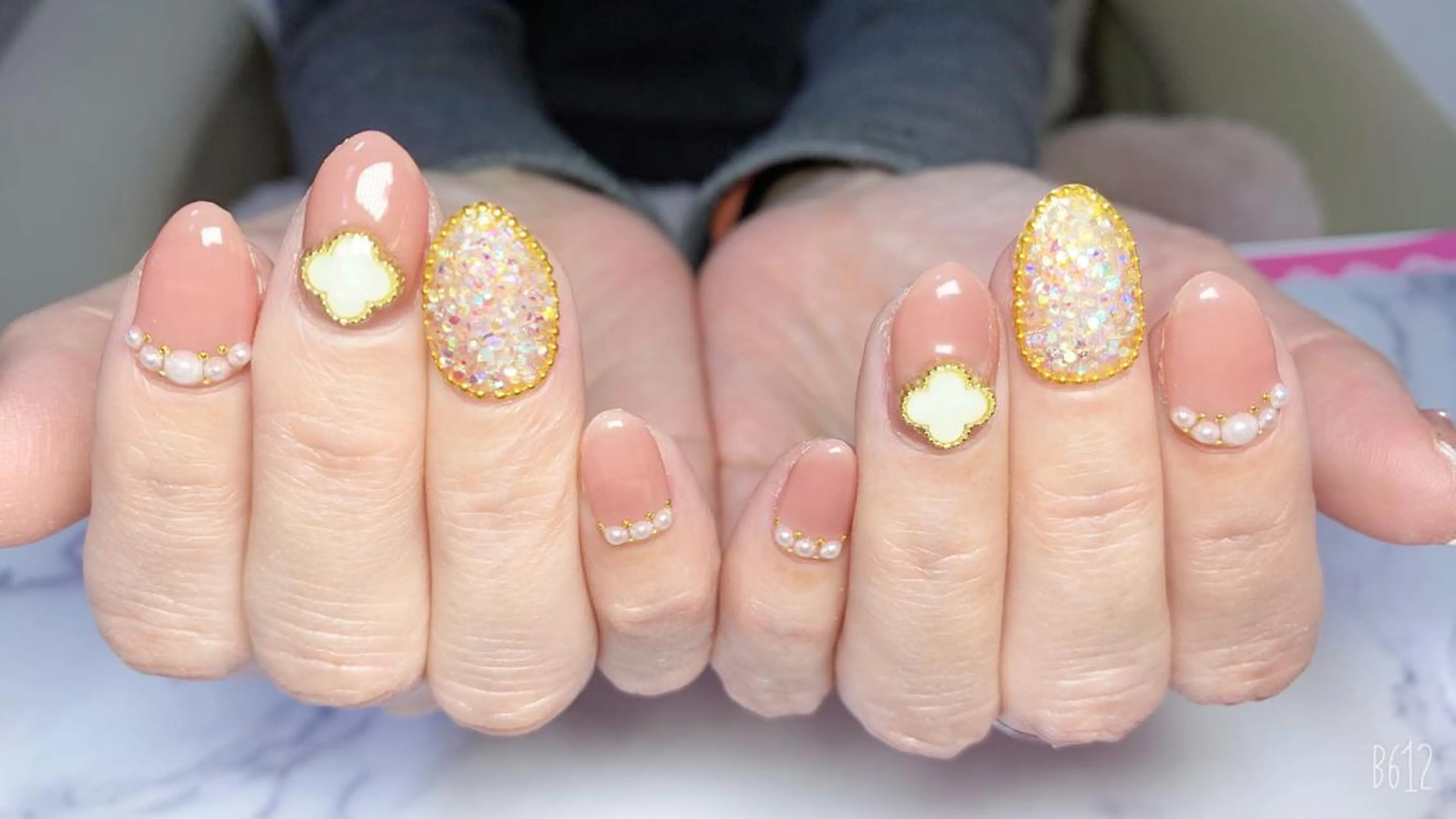 ネイル ハンドネイル ManiNail所属・Mani Nailsのネイルデザイン