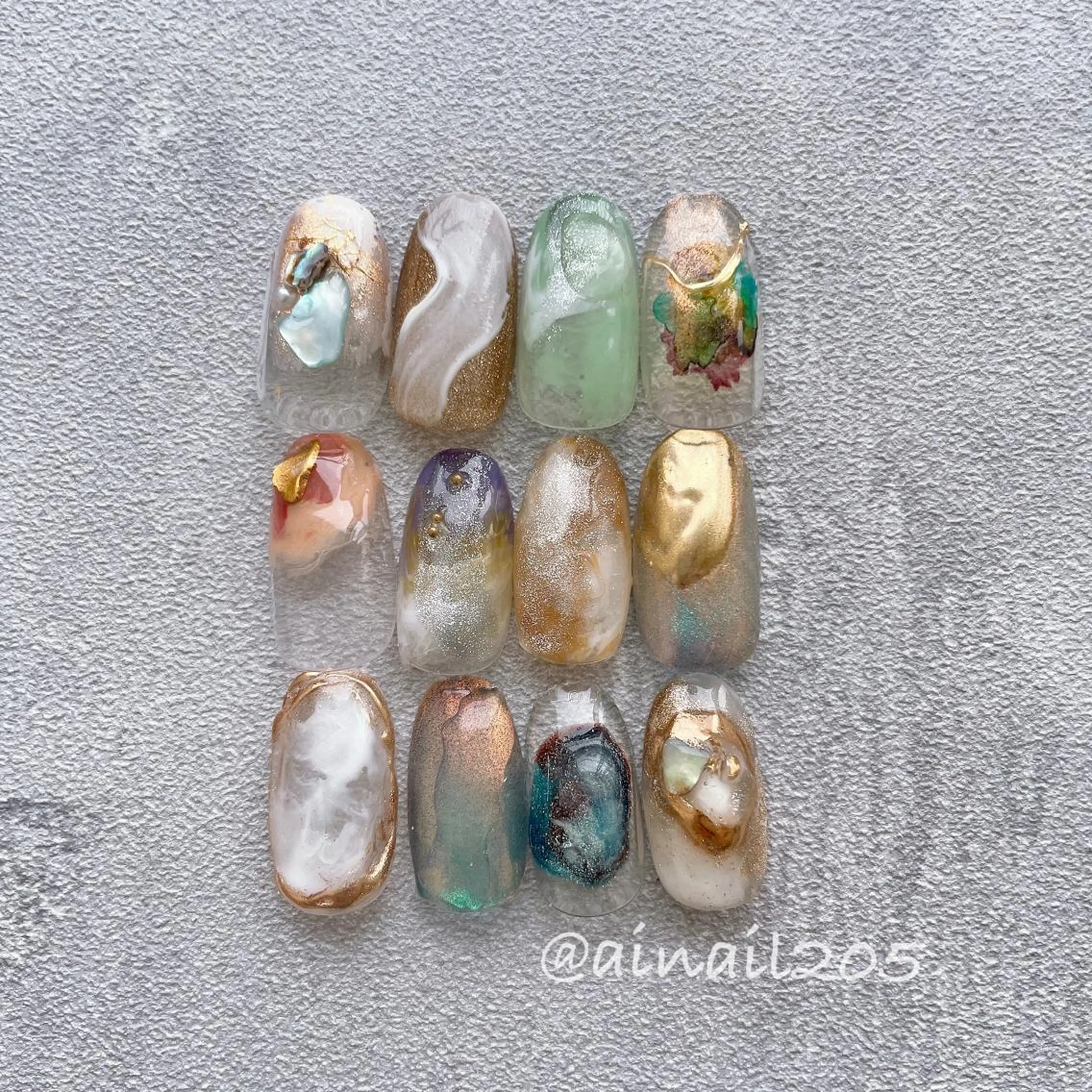 ネイル ニュアンス🌿‬ Aivy./アイビーのネイルデザイン