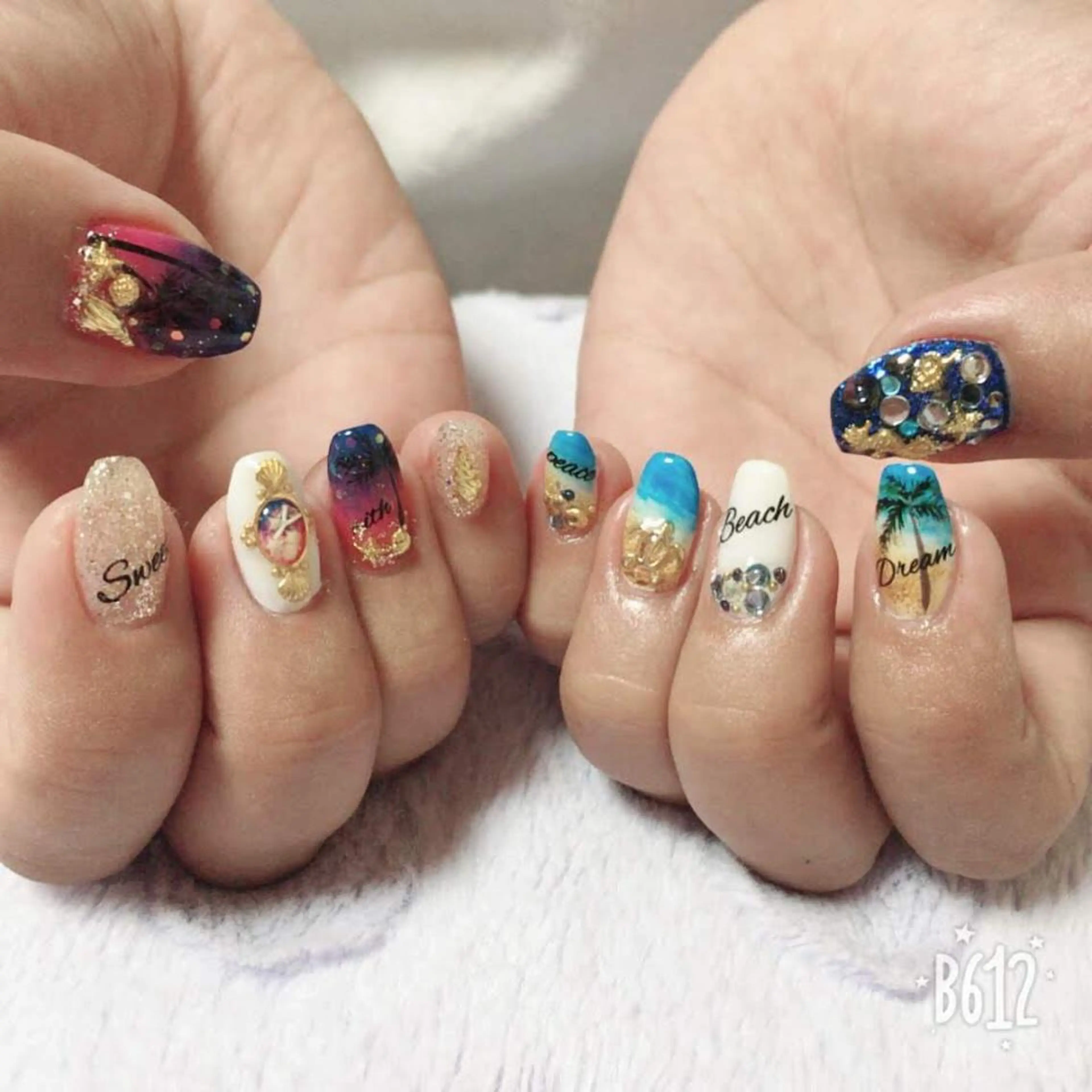 ネイル 佐賀 有希子のネイルデザイン