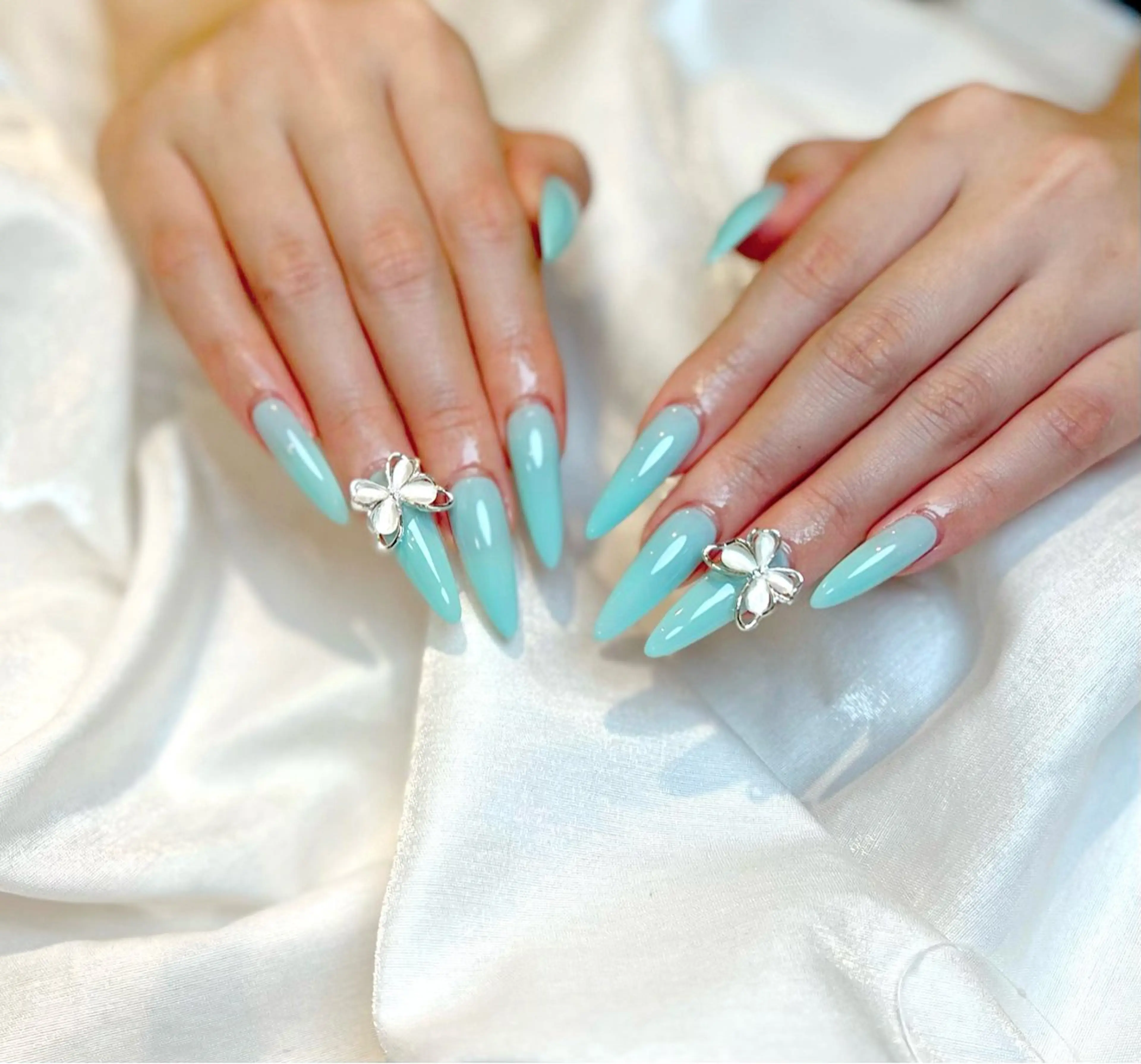 ネイル Lino+ ネイル&よもぎ蒸しのネイルデザイン