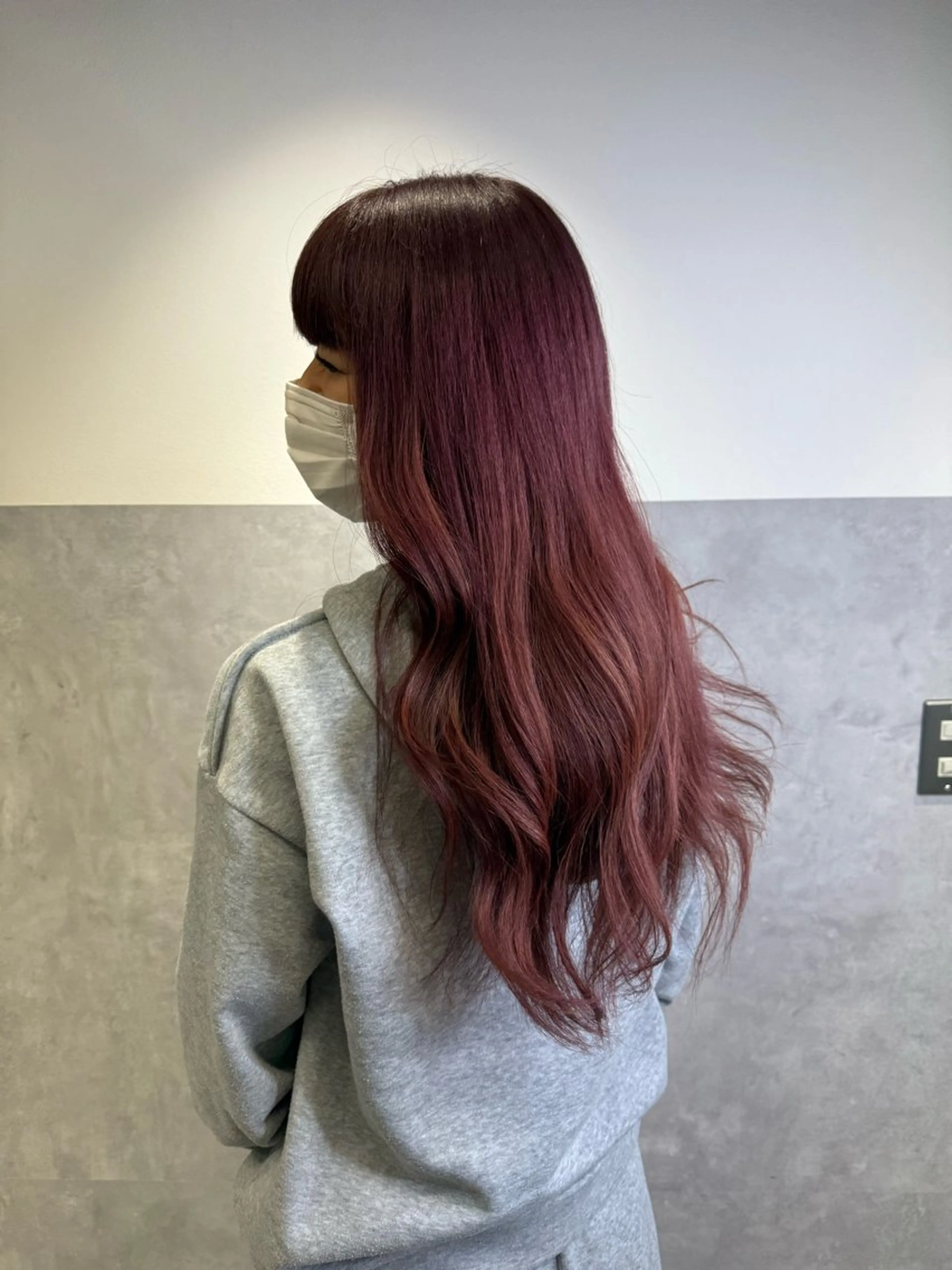 カラー レッドカラー カレン mimiiyのヘアスタイル