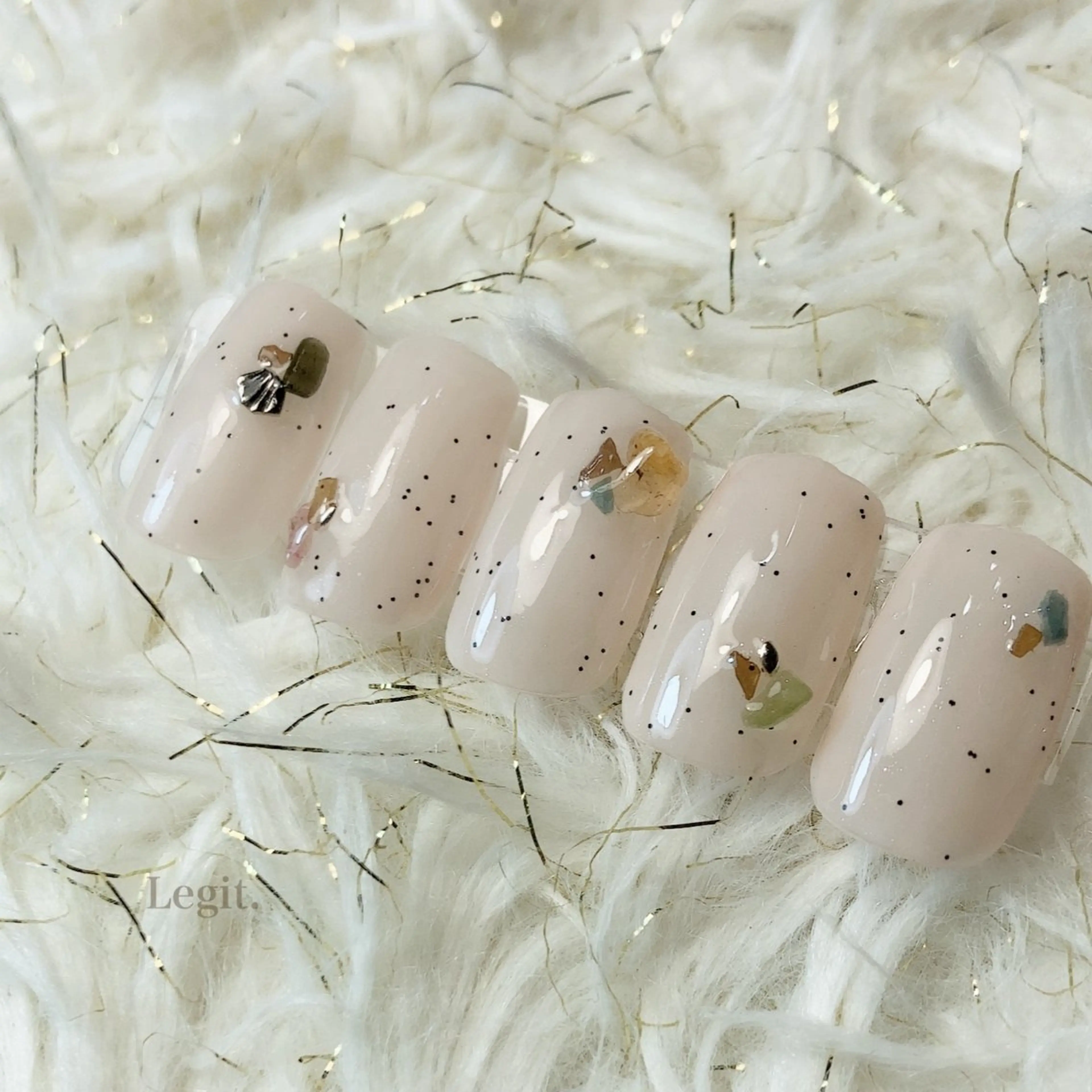 ネイル Legit nail salonのネイルデザイン