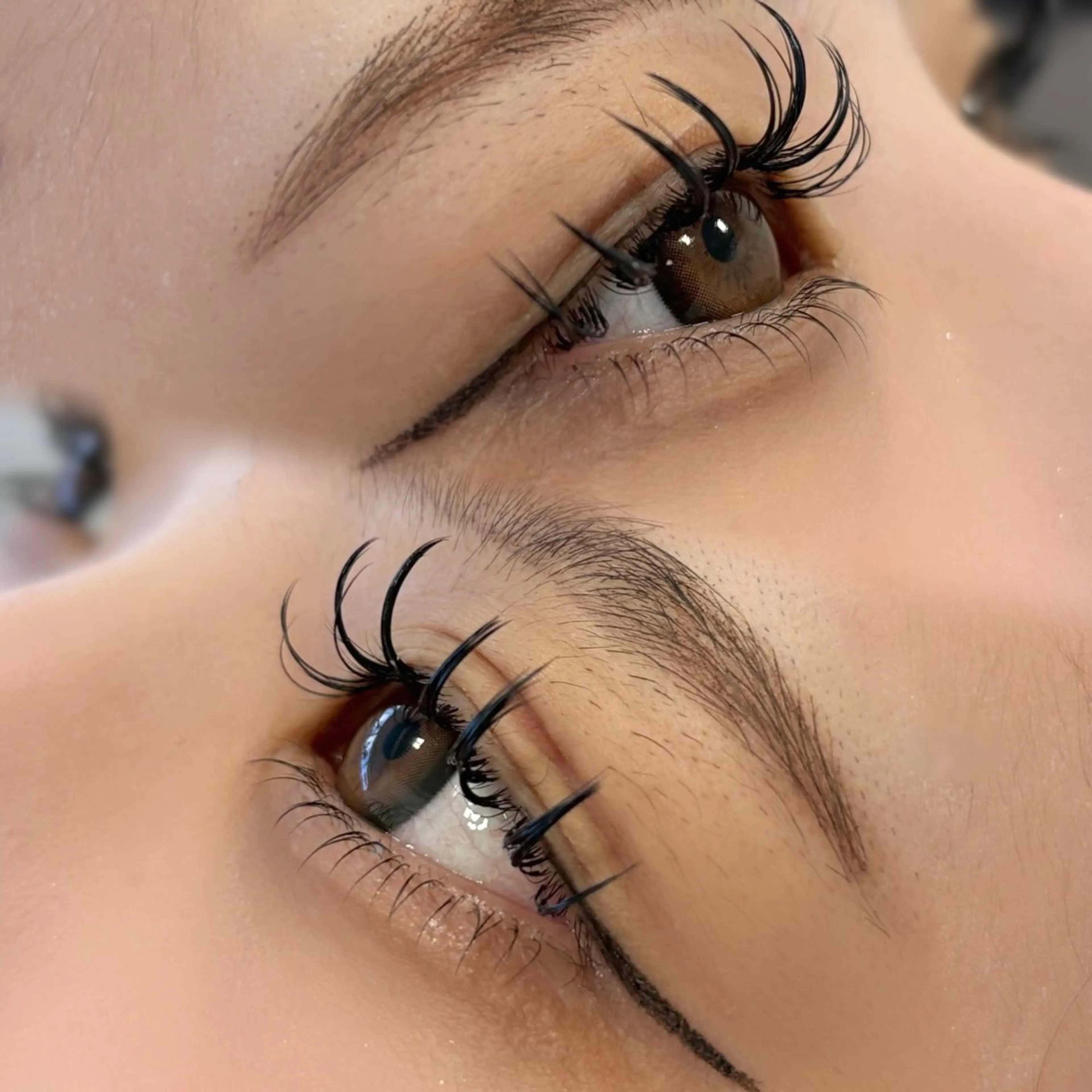 マツエク・マツパ 眉とまつ毛の 専門サロン/南森町のマツエク・マツパデザイン