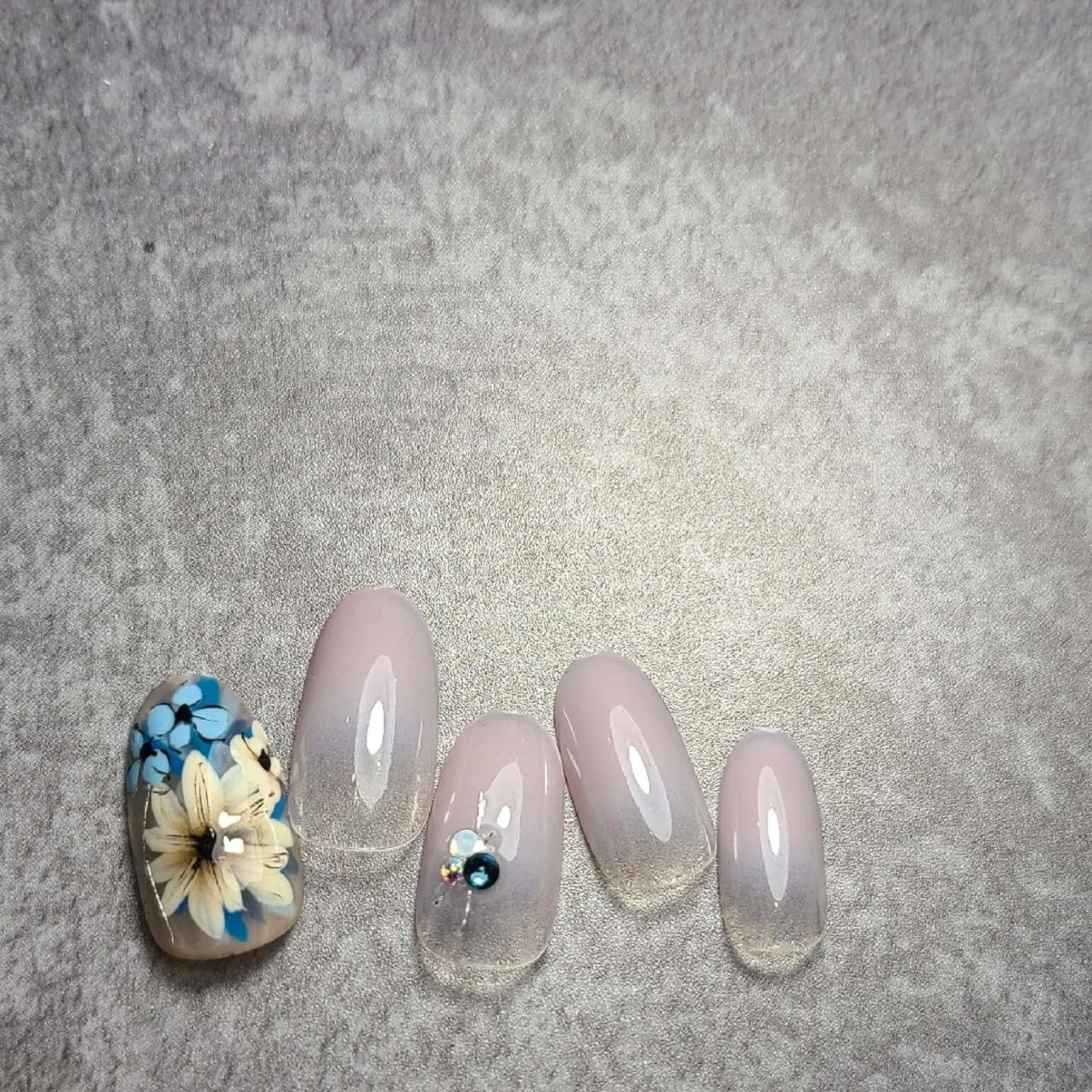 ネイル フラワーネイル グラデーション ハンドネイル NOGUCHI  KANAのネイルデザイン