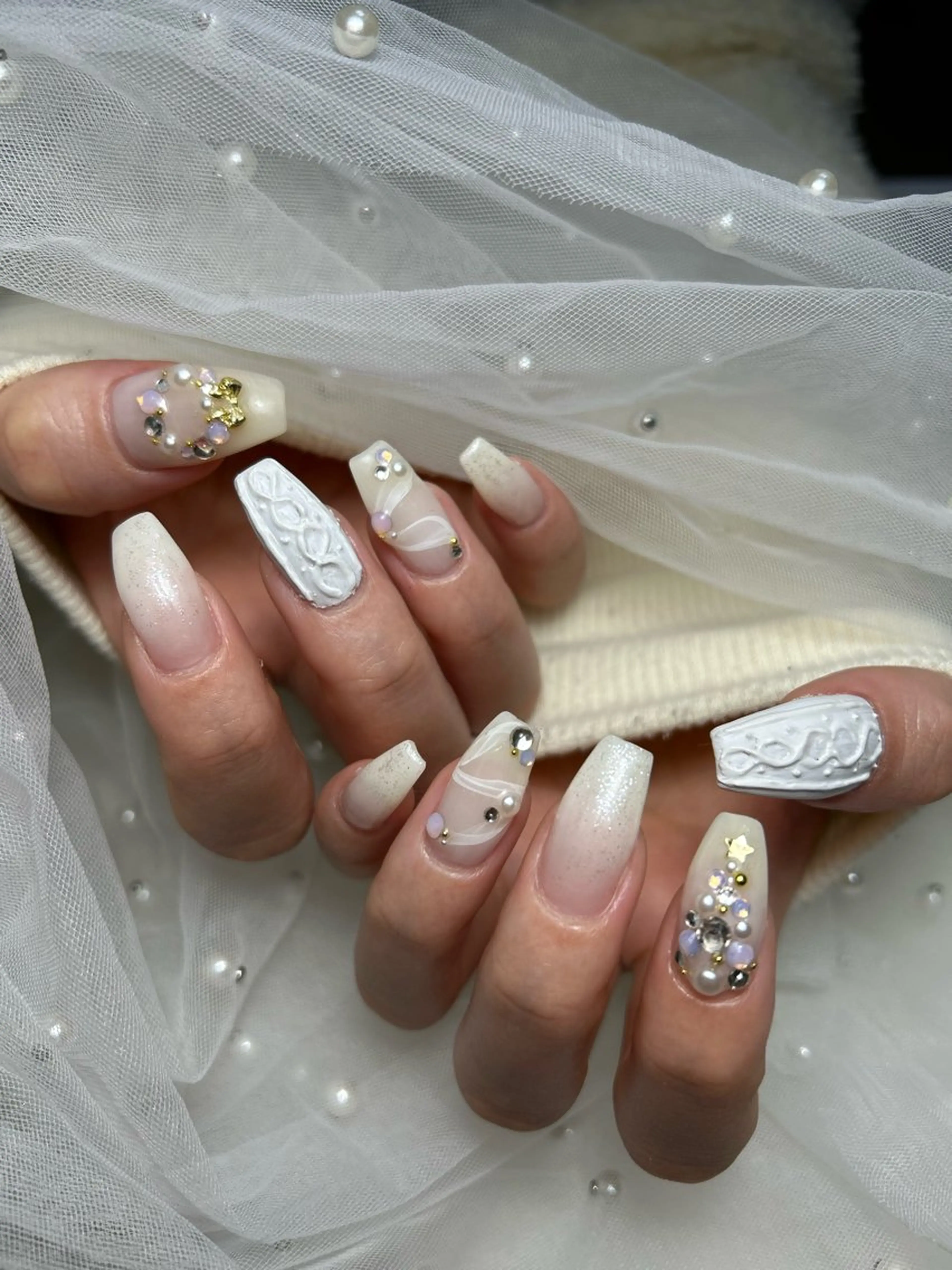 ネイル ハンドネイル フットネイル ✴︎ Delightのネイルデザイン