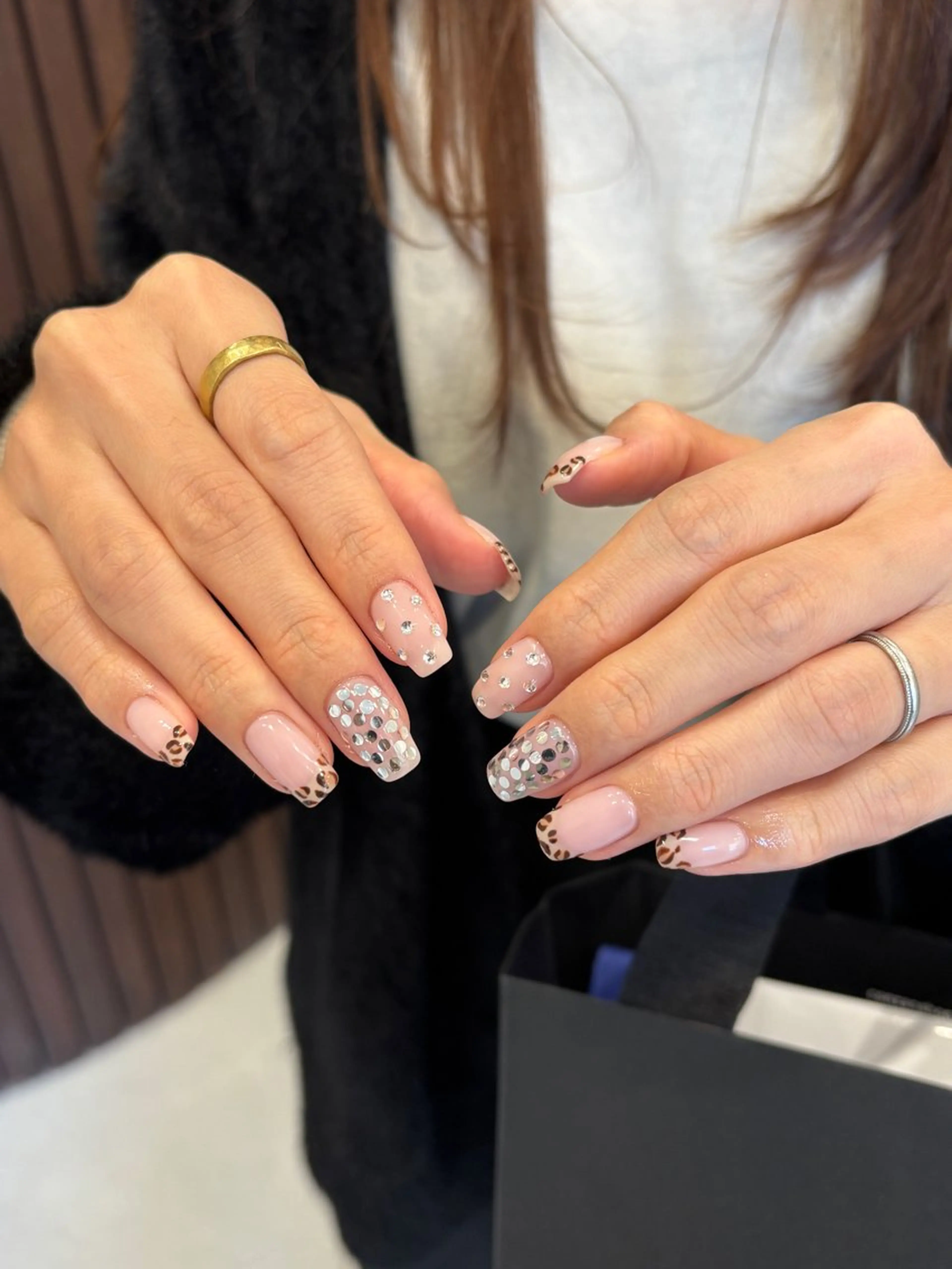 ネイル ハンドネイル SALON VILLAGE Aoyama 2nd.所属・堀川 祐里のネイルデザイン