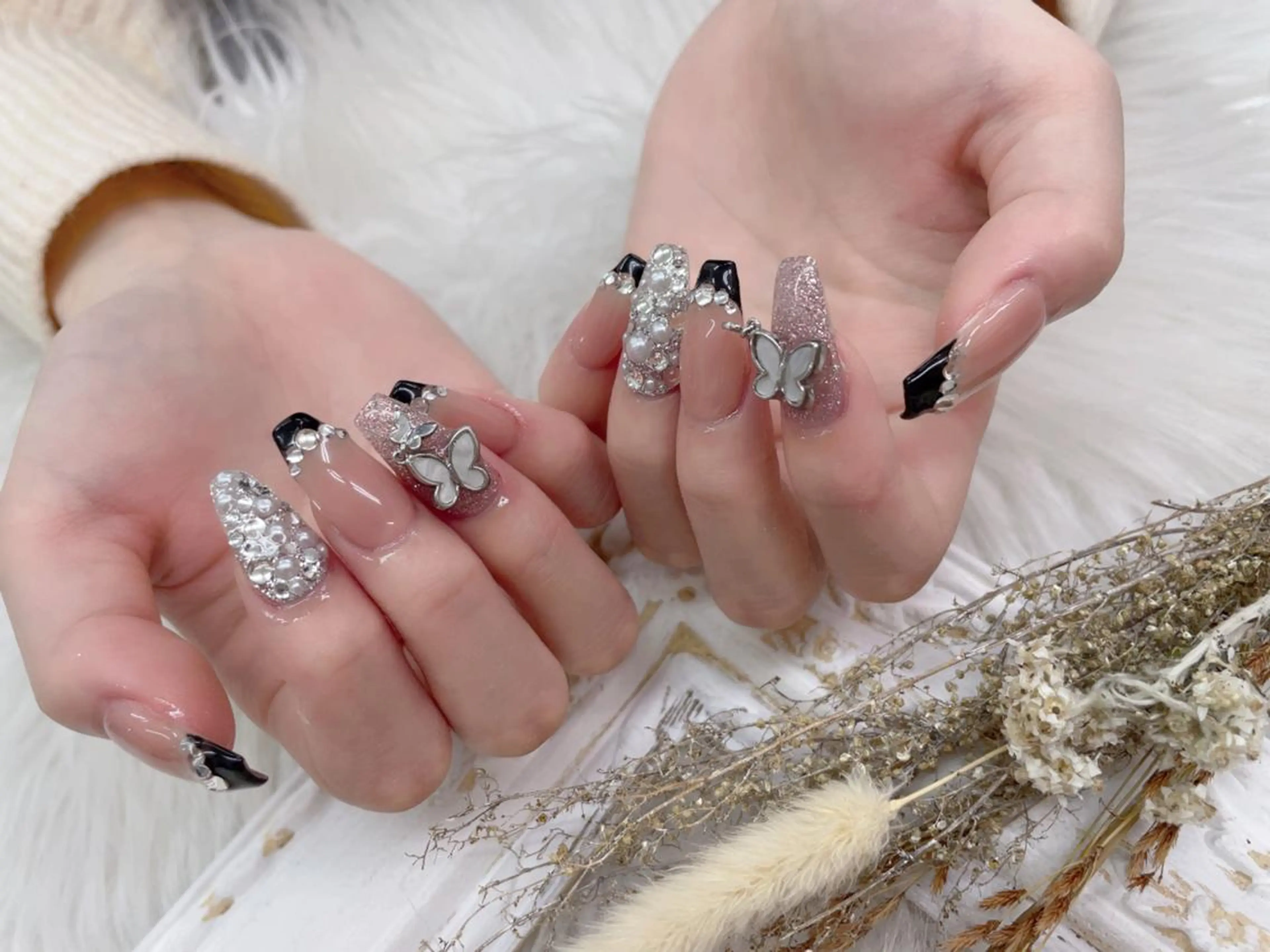 ネイル 🦋ネイルサロン ブラン🌈ゆりのネイルデザイン