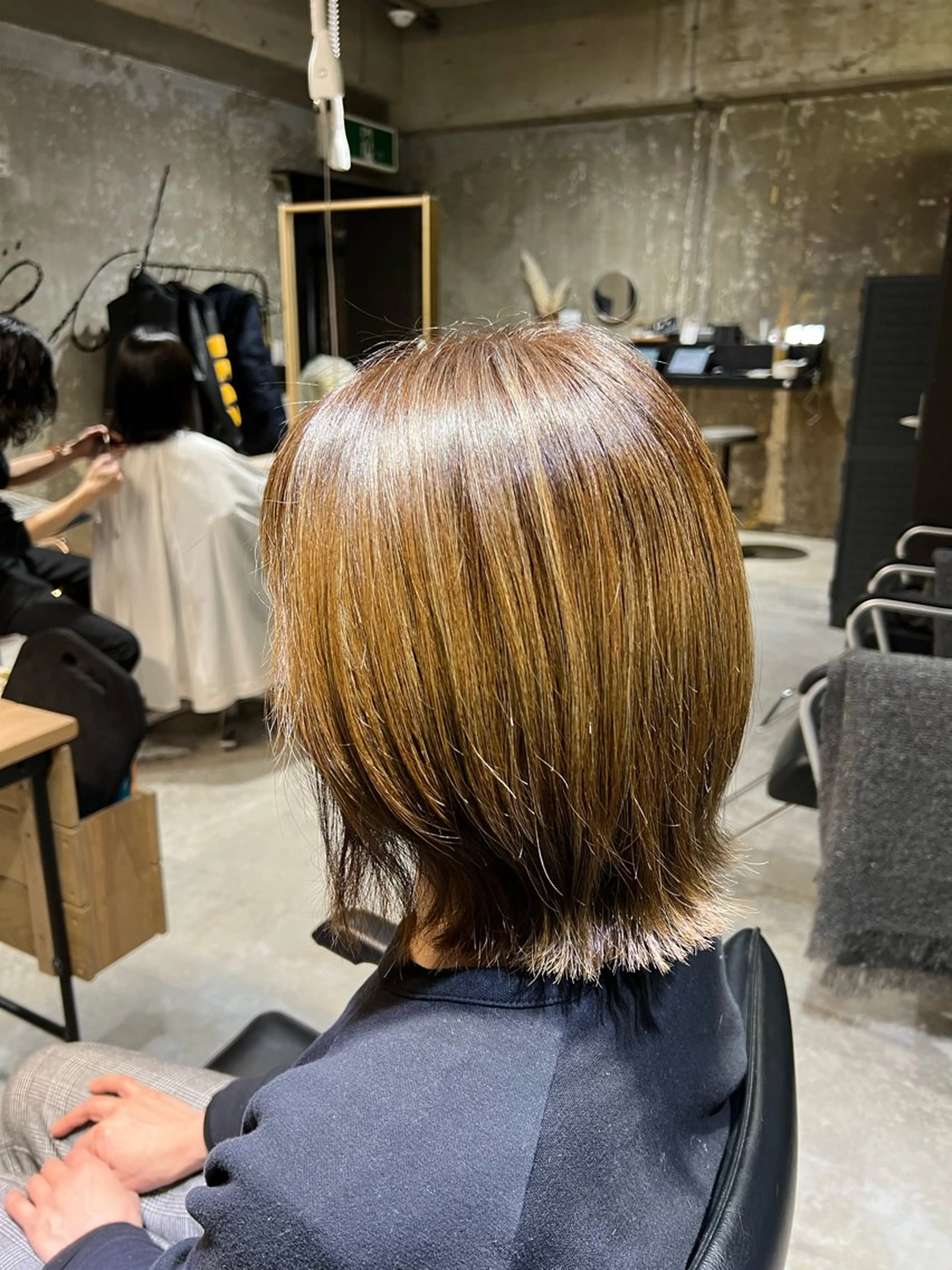 カラー 久永 菫のヘアスタイル
