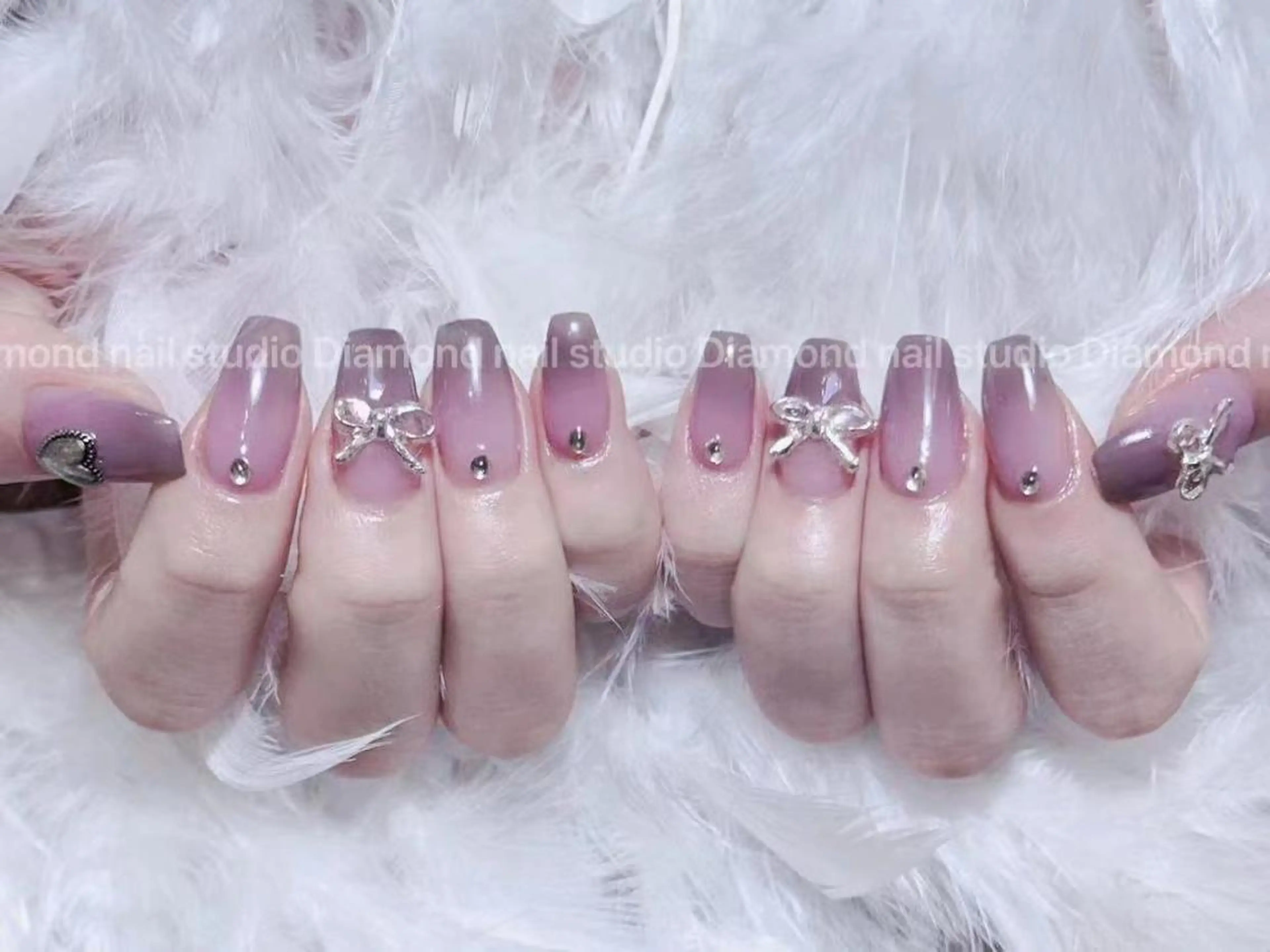 ショート ハンドネイル ハンドケア Diamond 🚢のネイルデザイン