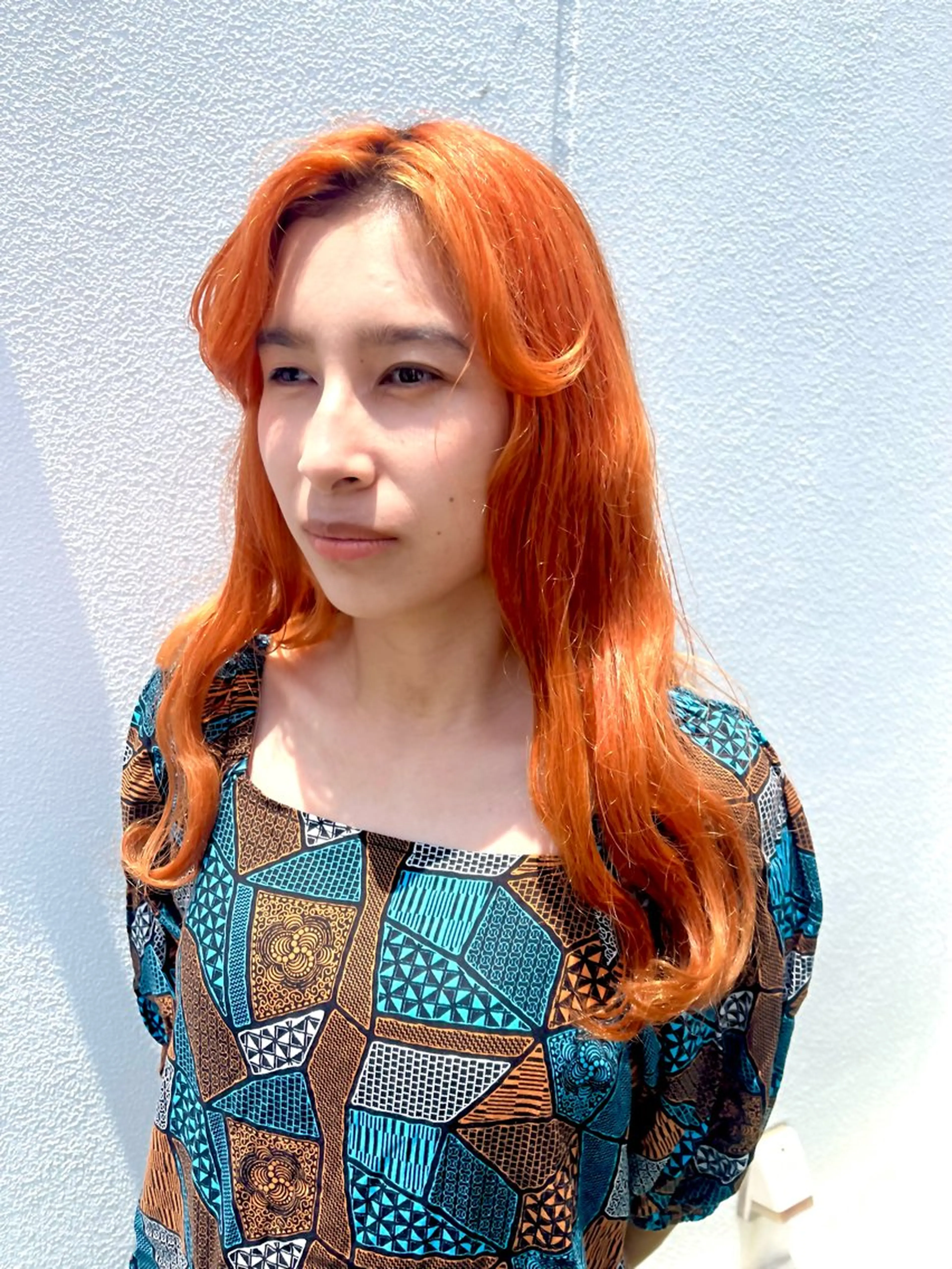 カラー ブリーチ オレンジ ドアベルヘアリビング所属・加藤志保 🎗️🫧モデル募集のヘアスタイル