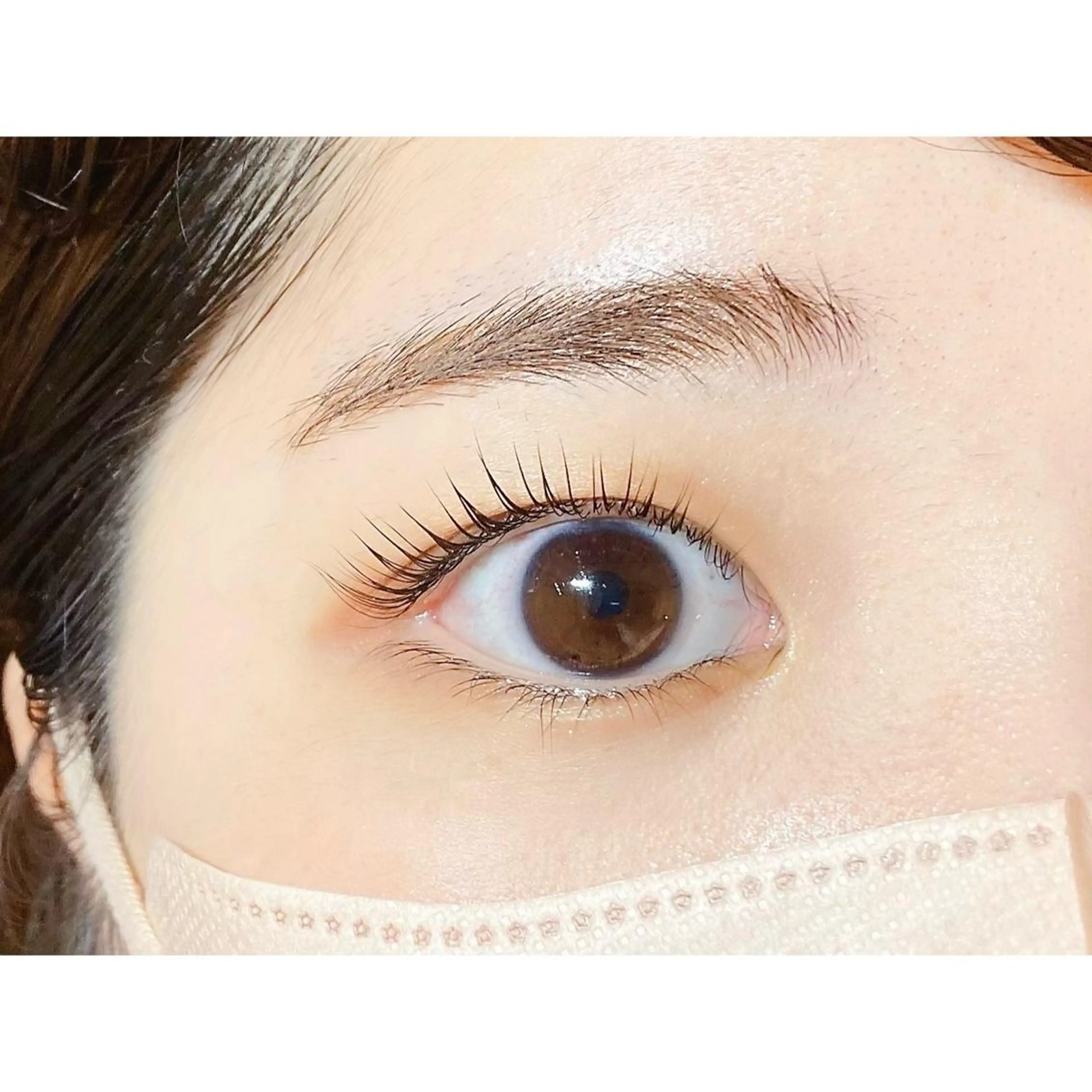 マツエク・マツパ フラットラッシュ パリジェンヌラッシュリフト 下まつげエクステ salon de beauteJoieの眉毛・アイブロウイメージ