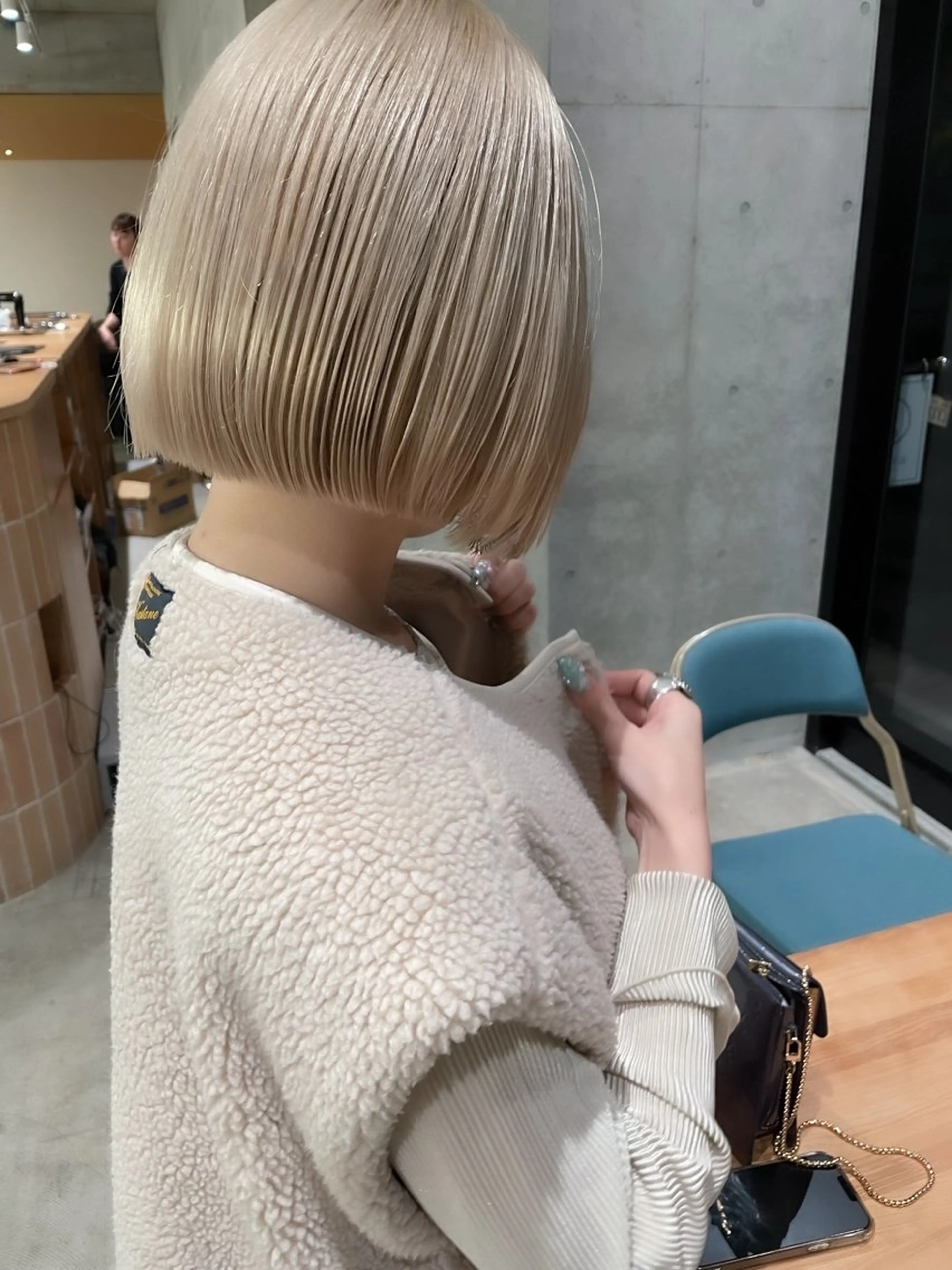 ショート カラー ヘアアレンジ ミニボブ/ブリーチ 🌈MISATOのヘアスタイル