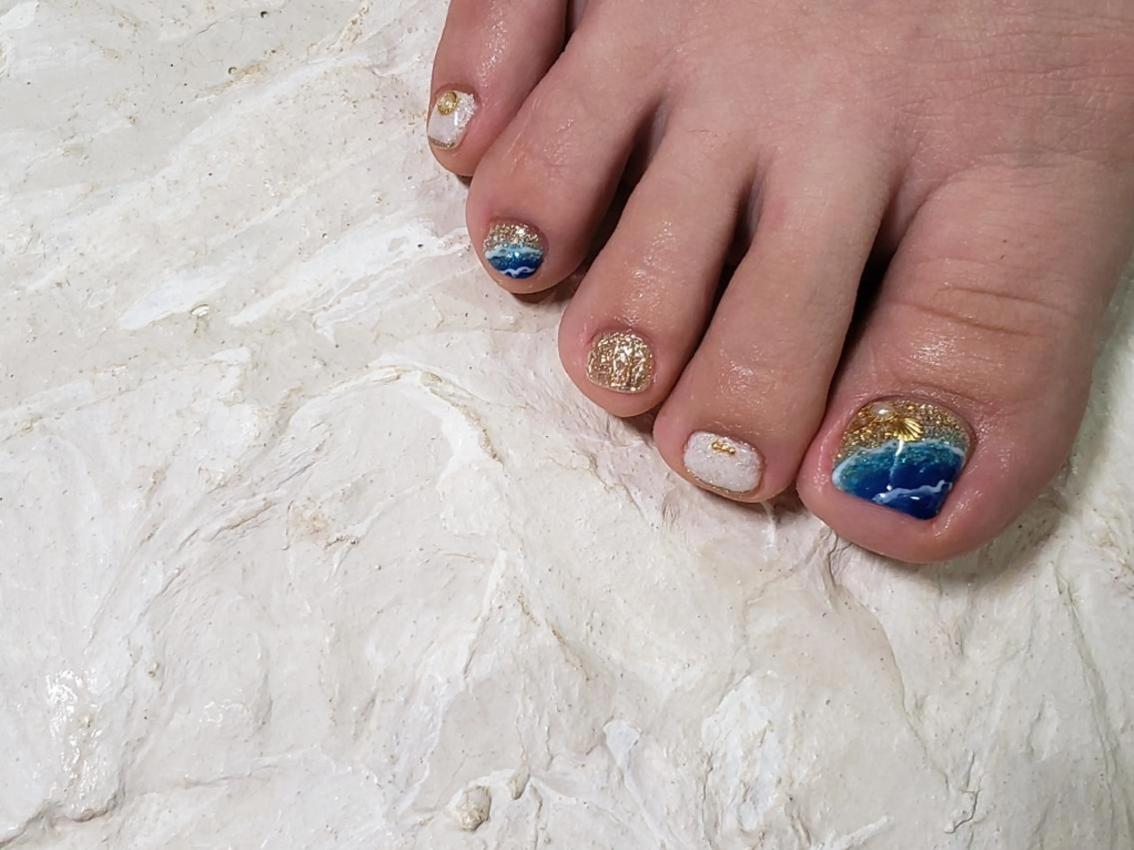 ネイル 痛ネイル🩶推し活 🤍店長sagawaのネイルデザイン