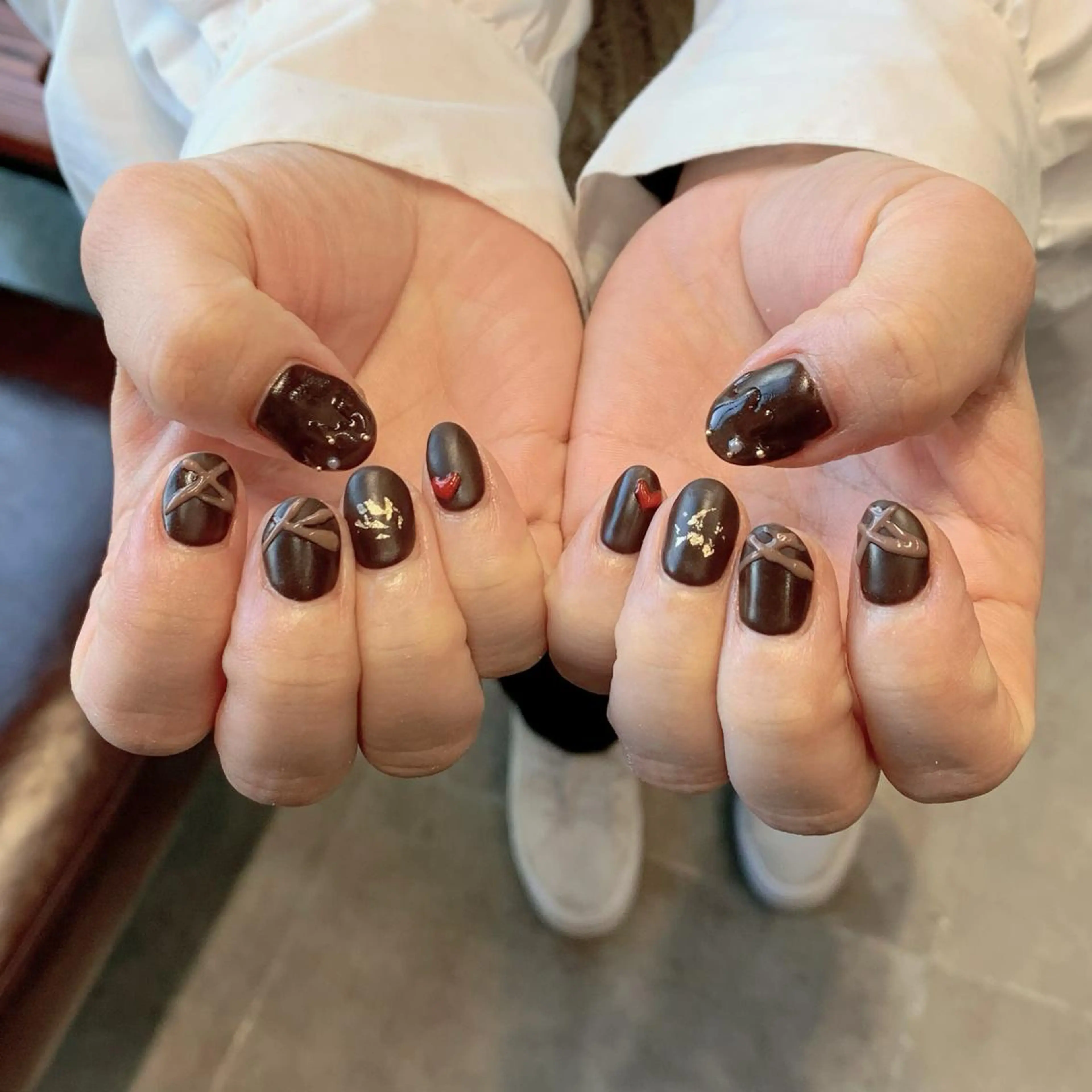 ネイル バレンタイン ハンドネイル YUKIMO🍎名駅 /ニュアンスのネイルデザイン