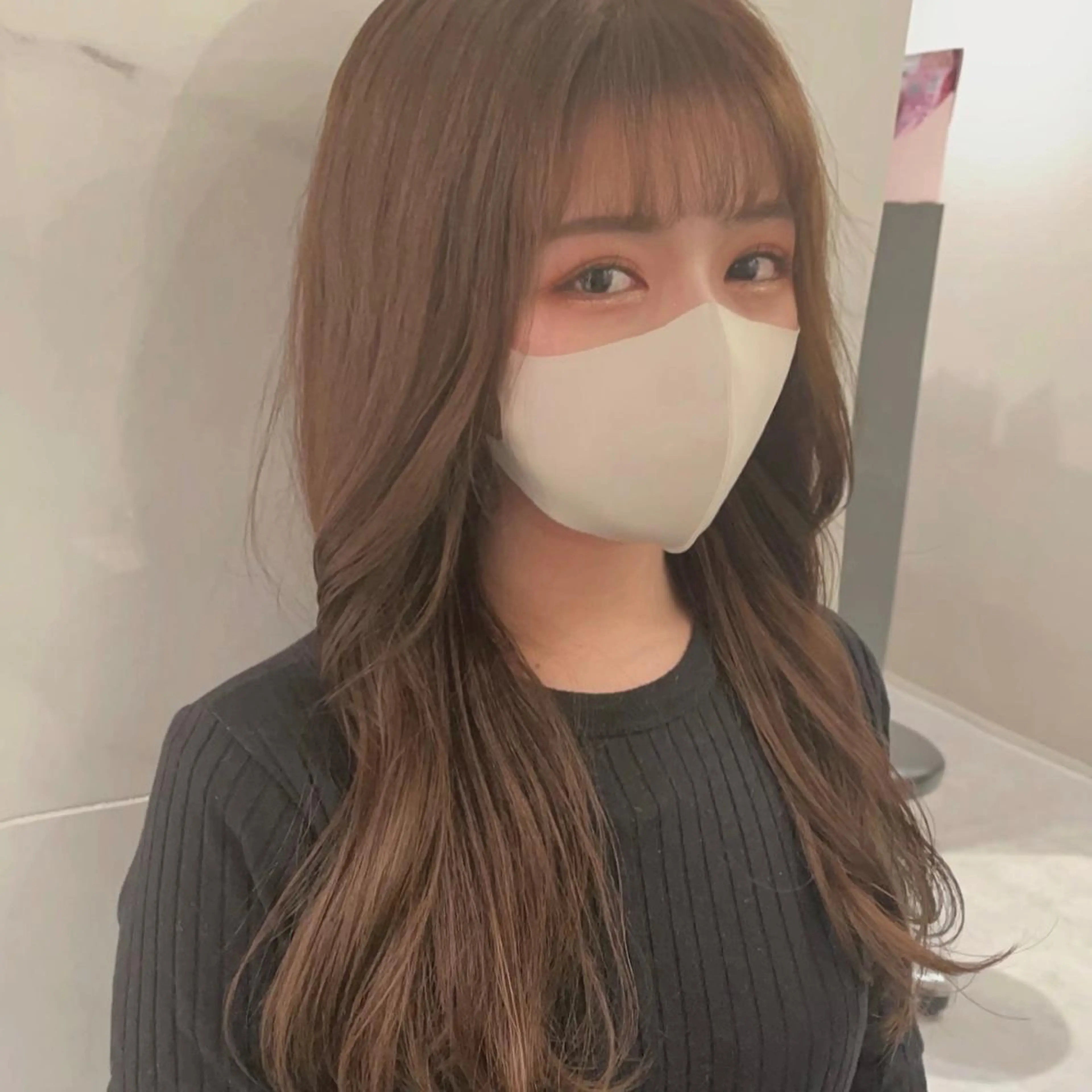 カラー アッシュ ベージュカラー ブリーチ 透明感カラー グレージュ 石山 洸平のヘアスタイル